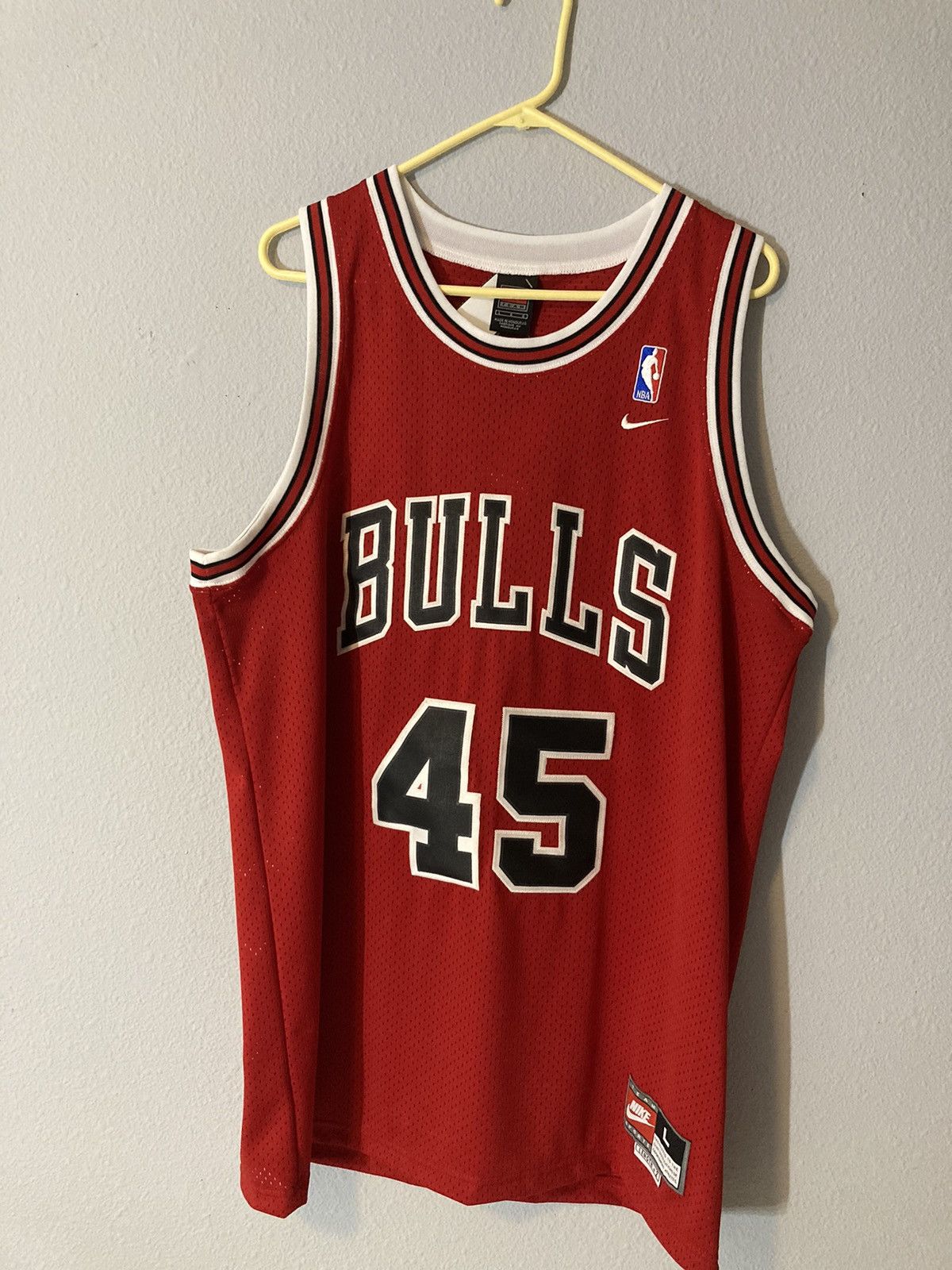 Nike Nike Michael Jordan Chicago Bulls 45 jersey | Grailed