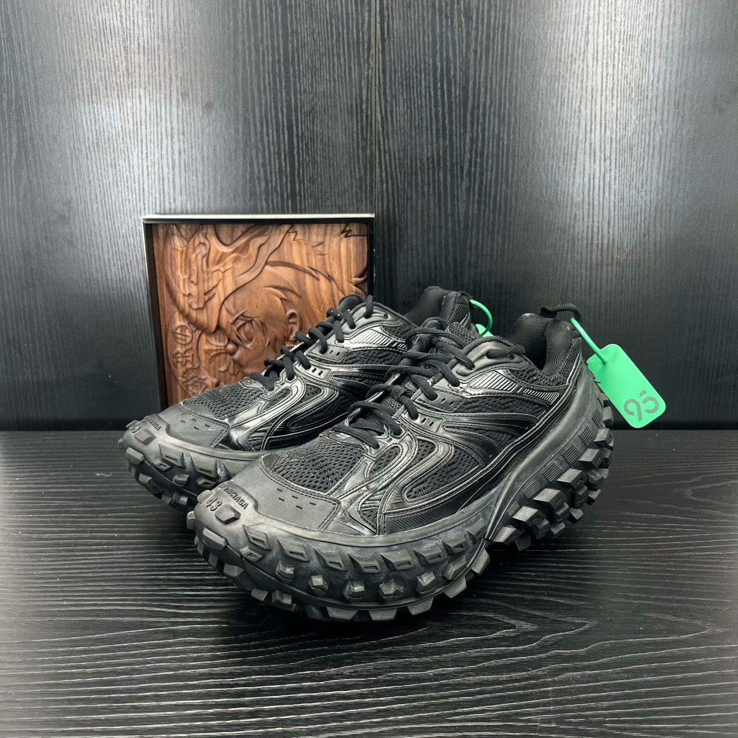 Balenciaga Balenciaga Black Lowtop Sneakers 43 Men Size US 10 / EU 43 - 1 Thumbnail