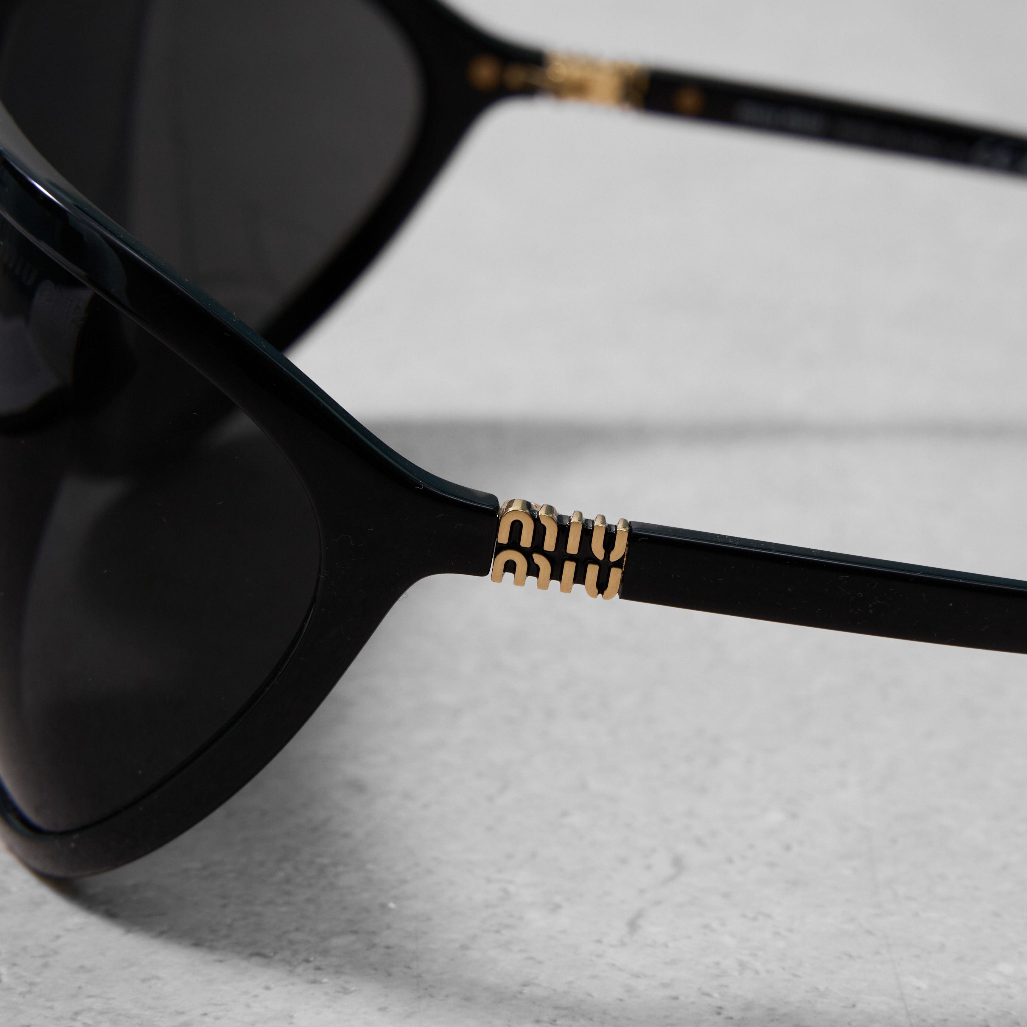 Miu Miu MIU MIU MU A01S 1AB5S0 Sunglasses Size ONE SIZE - 4 Thumbnail