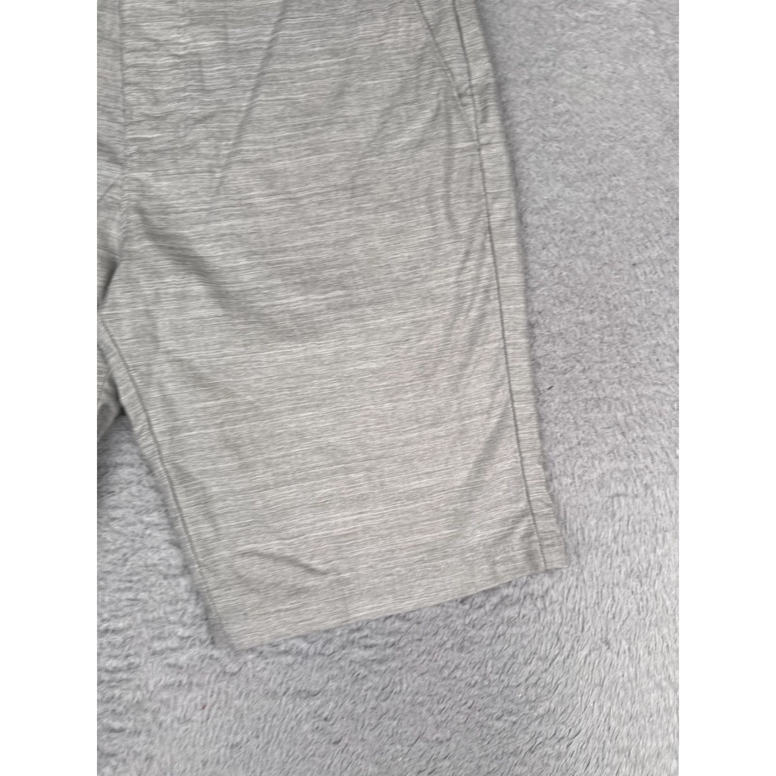 Hurley Hurley Shorts Mens 28 Gray Chino Flat Front 10 Inseam Quick Dry H2O-Dri Summer Size US 28 / EU 44 - 2 Thumbnail