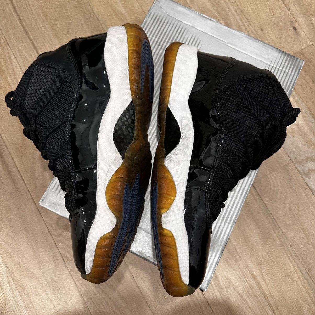 Jordan Brand Air Jordan 11 space jam Size US 8.5 / EU 41-42 - 3 Thumbnail