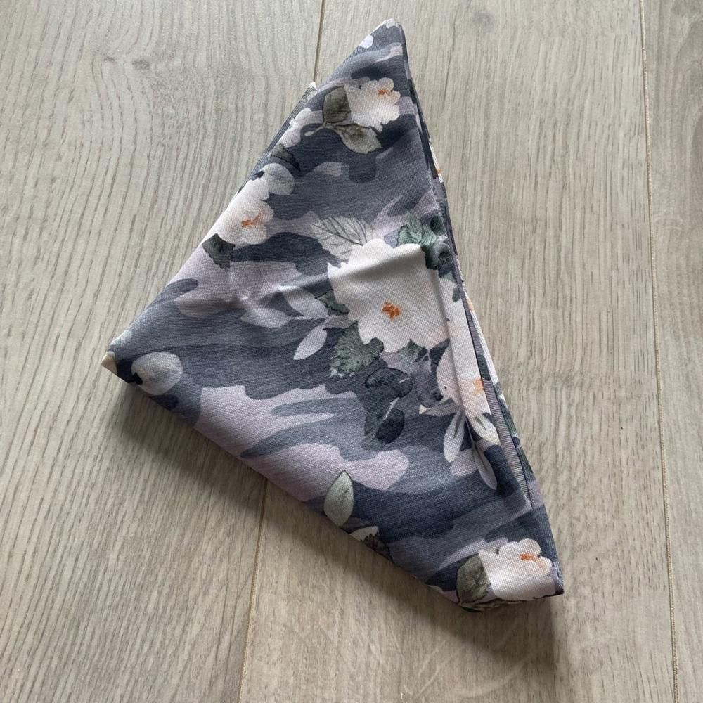 Designer Furtees Camo Floral Dog Bandana Size ONE SIZE - 2 Thumbnail