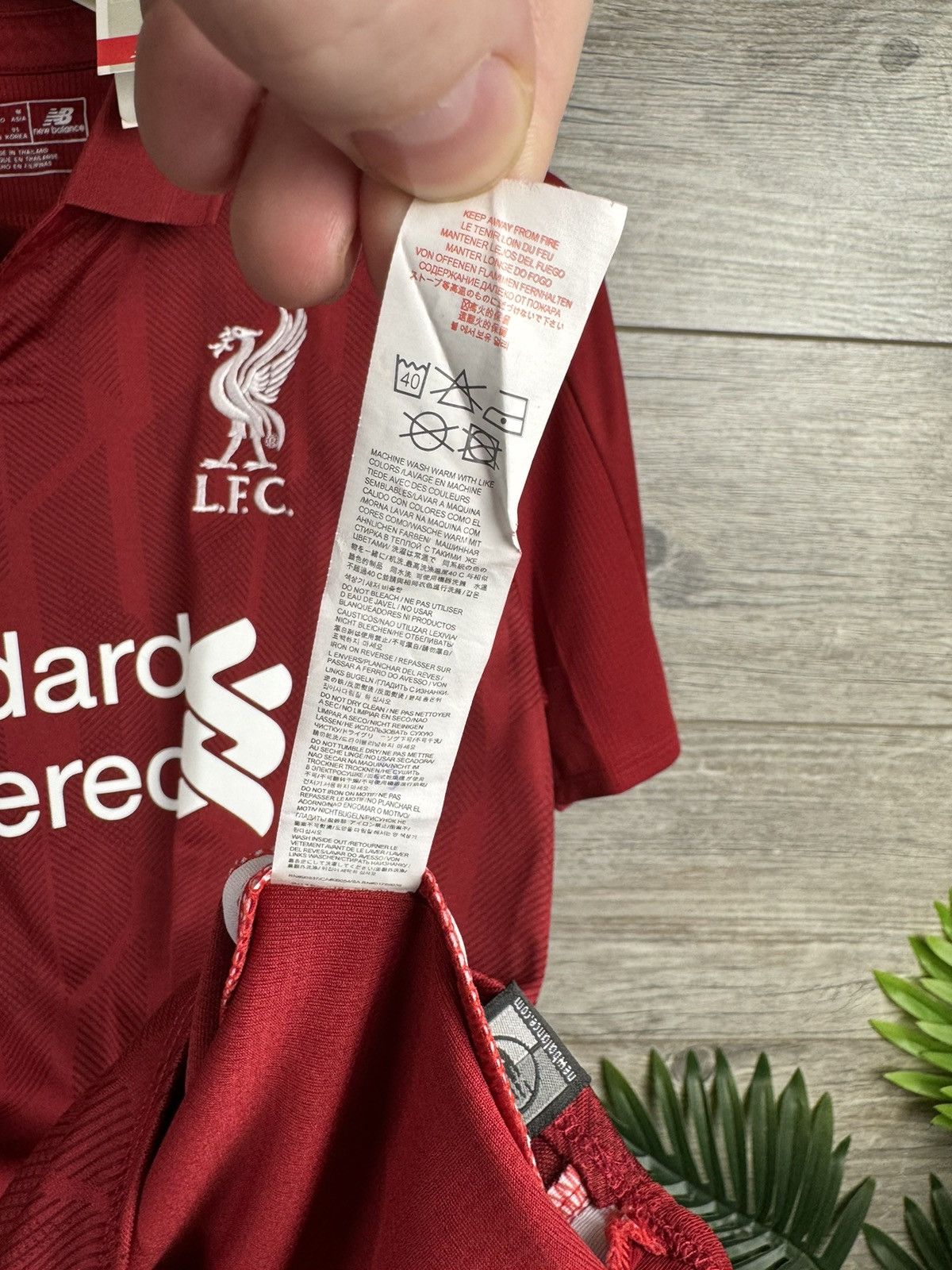 New Balance New Balance Liverpool 2018/19 Home Horley 21 Football Size US S / EU 44-46 / 1 - 7 Thumbnail