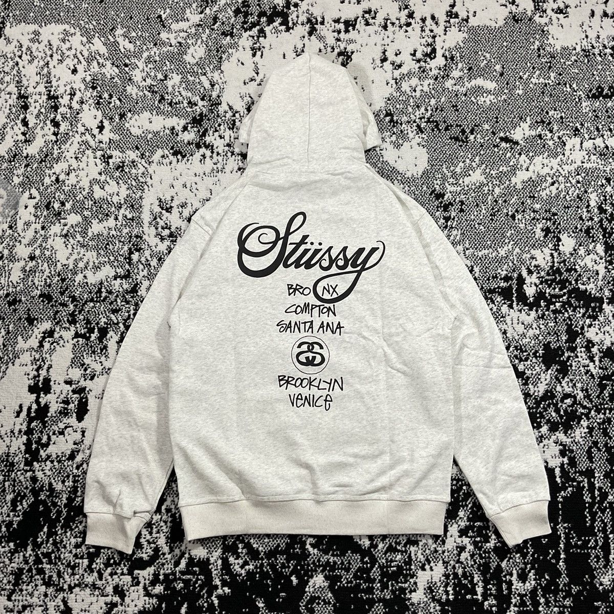 STUSSY WORLD TOUR HOODIE IN ASH HEATHER SIZE LARGE