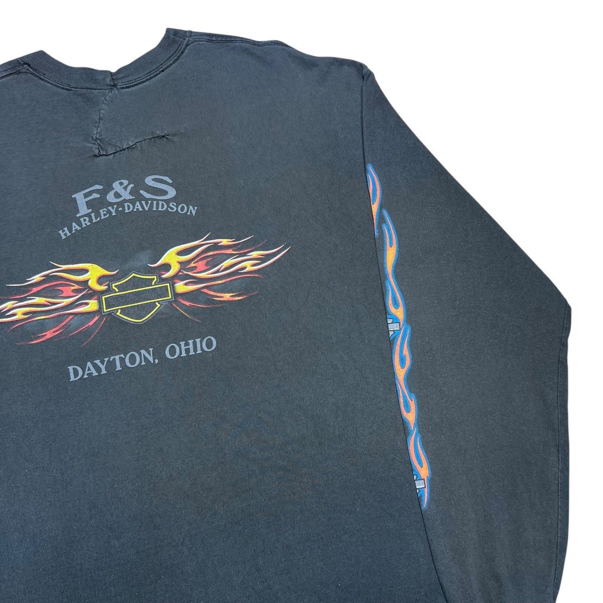 Harley Davidson Vintage 2003 Harley Davidson Flame Long Sleeve Pocket TShirt Size US XL / EU 56 / 4 - 23 Thumbnail