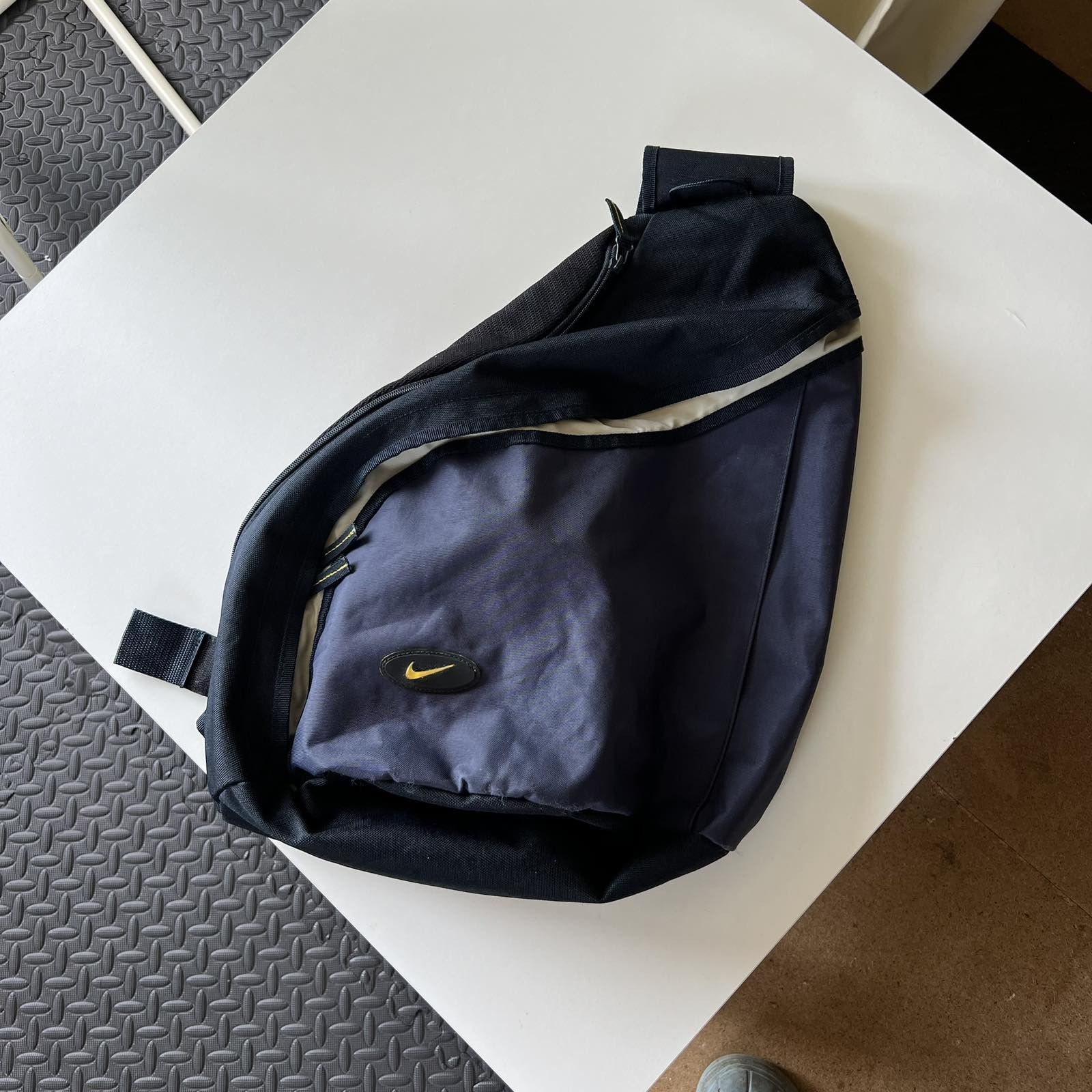 バッグ NIKE y2k Nylon Sling Bag 00s street Vintage Y2K NIKE Crossbody Sling Backpack One Shoulder Bag