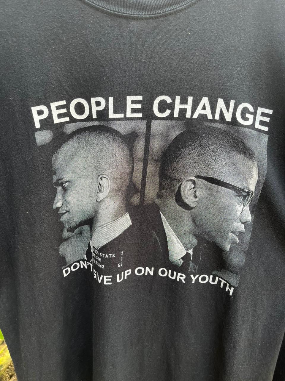 Gildan malcomX people change w/ back hit graphic tee tshirt Size US XL / EU 56 / 4 - 3 Thumbnail