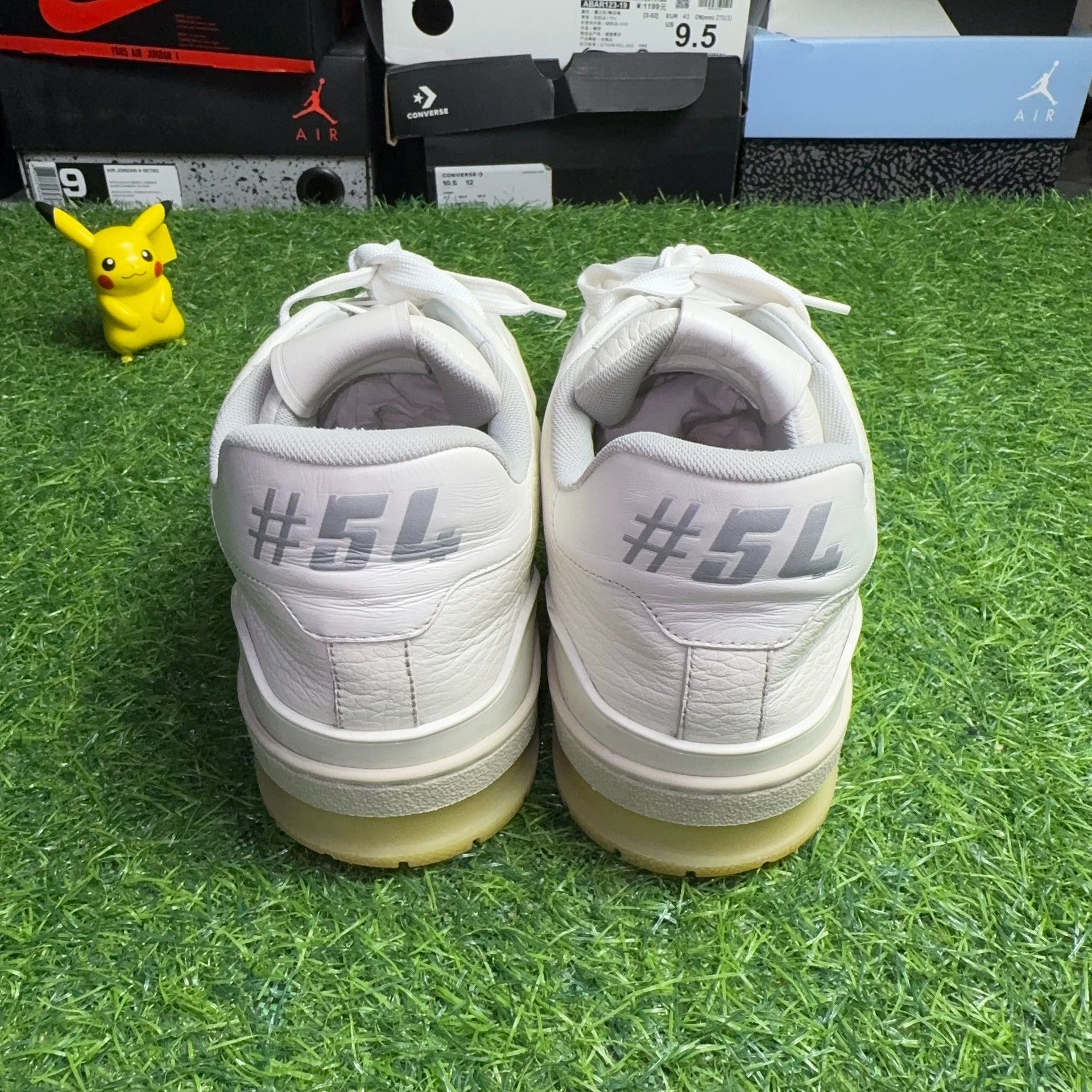Louis Vuitton LOUIS VUITTON Trainer White Cement (White) Size US 8 / EU 41 - 2 Thumbnail