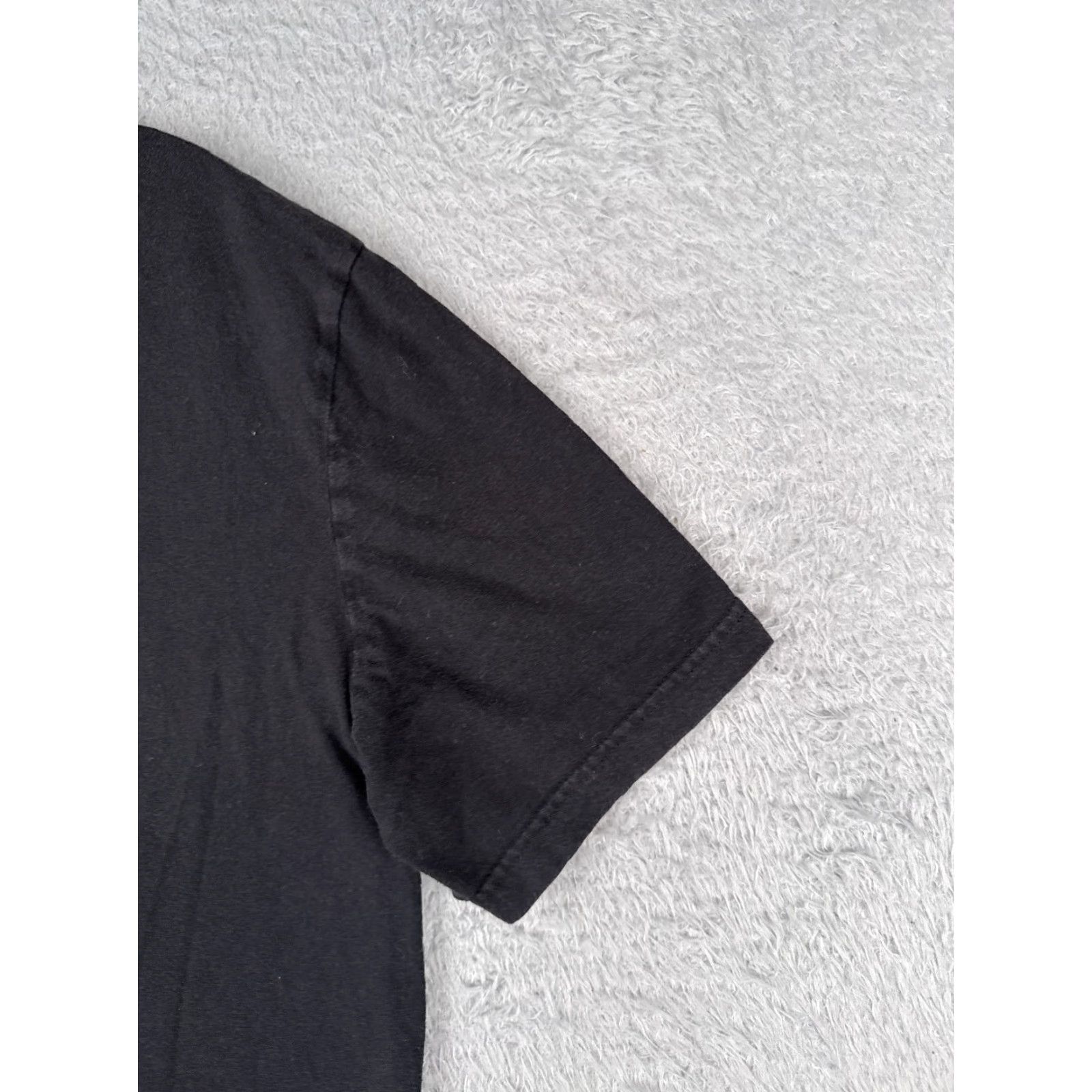 Tommy Hilfiger Tommy Hilfiger Shirt Adult Large Black Short Sleeve Crew Neck Logo T-Shirt Mens Size US L / EU 52-54 / 3 - 2 Thumbnail