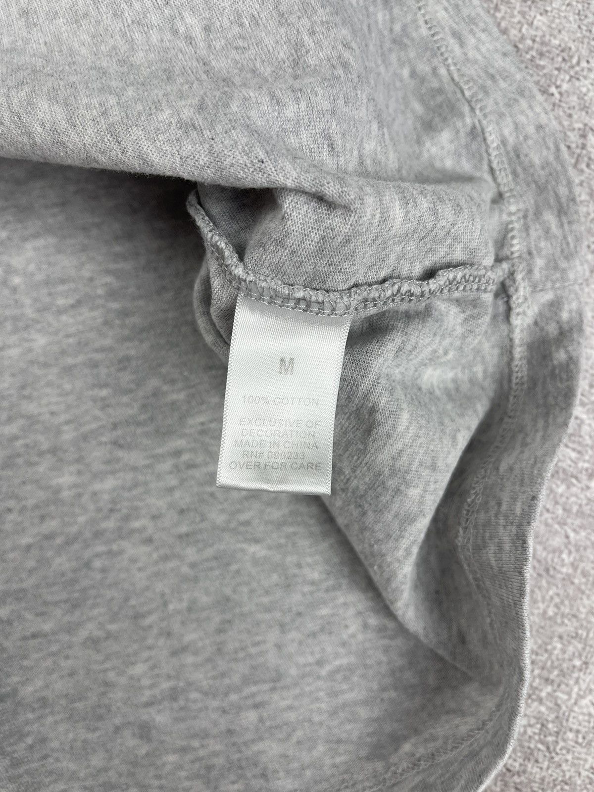 Fear of God Fear of God Essentials Logo Reflective T-Shirt Size US M / EU 48-50 / 2 - 7 Thumbnail