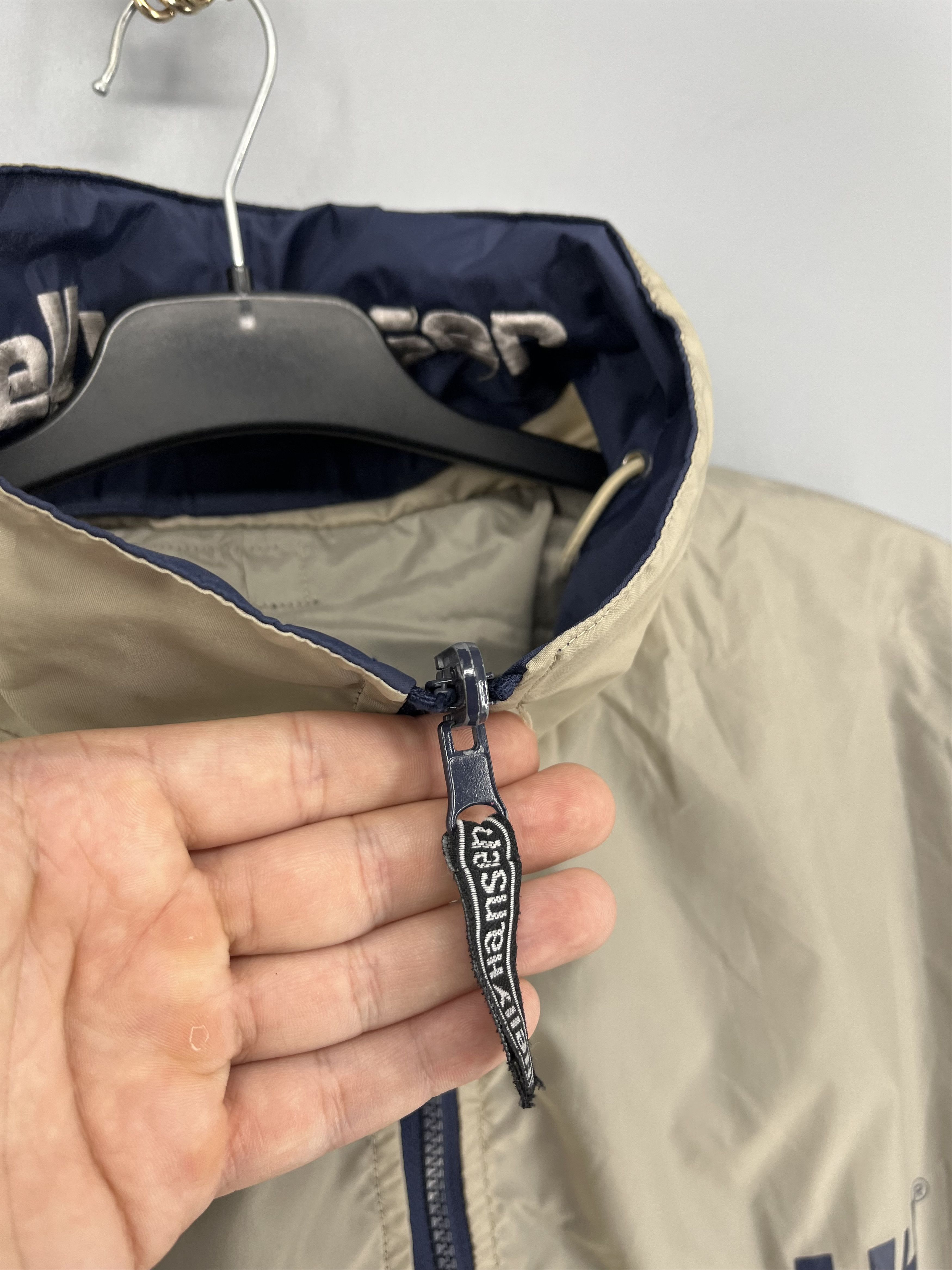Helly Hansen Vintage Helly Hansen Reversible Hooded Windbreaker Jacket L Size US L / EU 52-54 / 3 - 6 Thumbnail