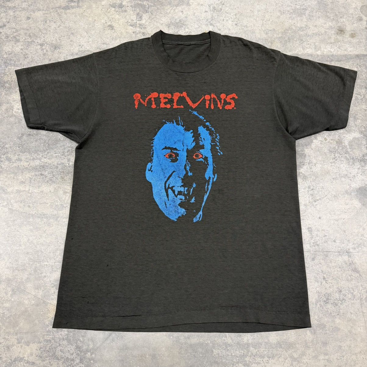 Vintage 90s Vintage Melvins Dracula Christopher Lee Band Tee Size US XL / EU 56 / 4 - 1 Thumbnail