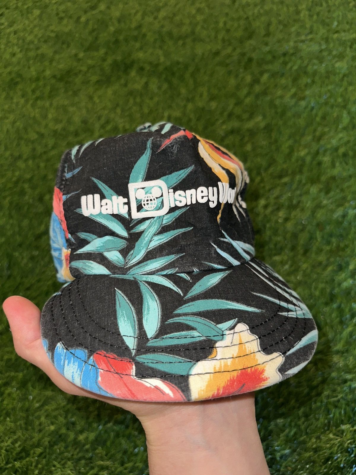 Disney Vintage walt disney world tropical mickey snapback hat Size ONE SIZE - 1 Thumbnail