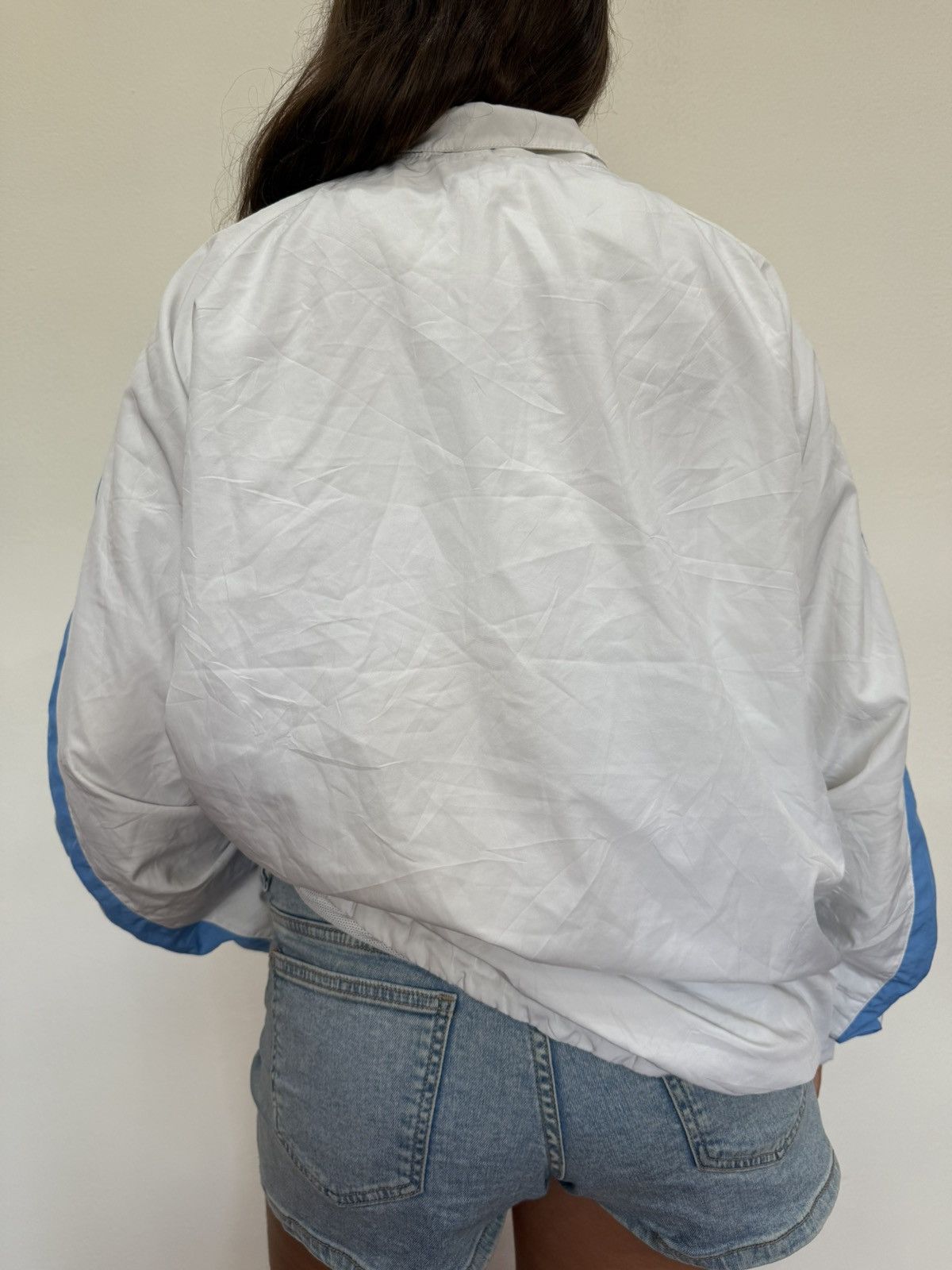 Nike Vintage Nike Windbreaker Jacket White & Blue Unisex Size US M / EU 48-50 / 2 - 5 Thumbnail