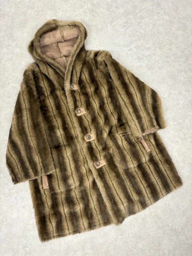 Balmain 1990s Balmain Beige Faux Fur Reversible Coat Size US M / EU 48-50 / 2 - 6 Thumbnail