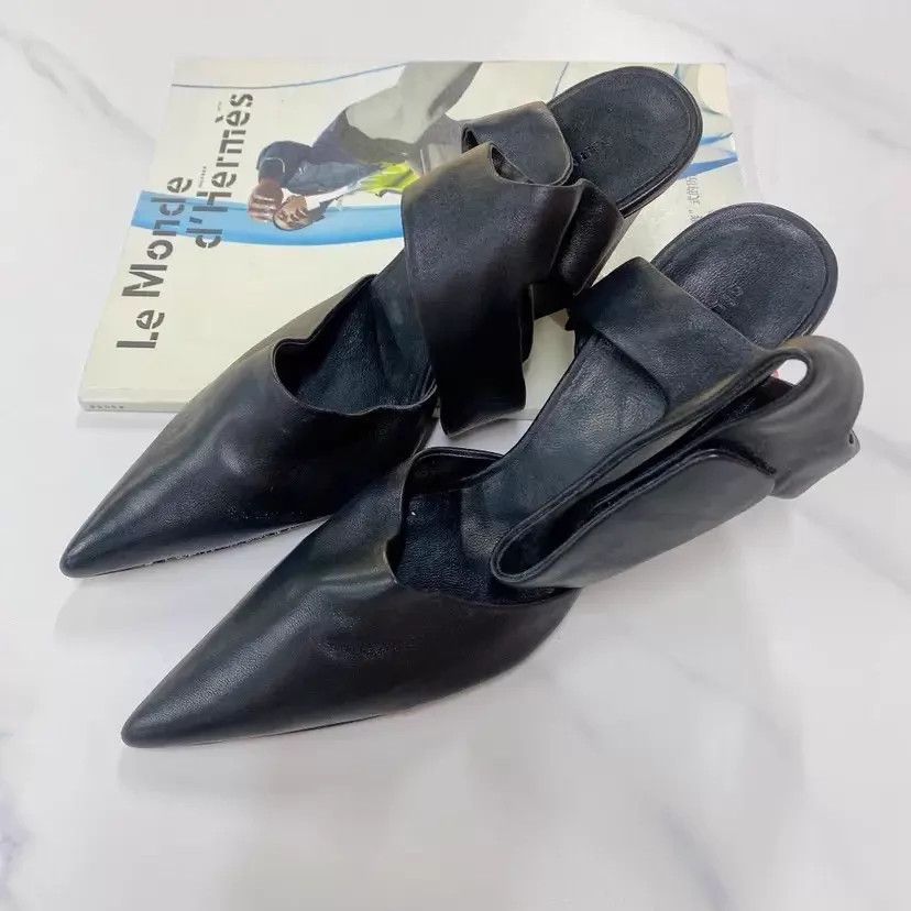 Celine Celine Black 38 EU Heels Pre-Owned Size US 7.5 / IT 37.5 - 1 Thumbnail