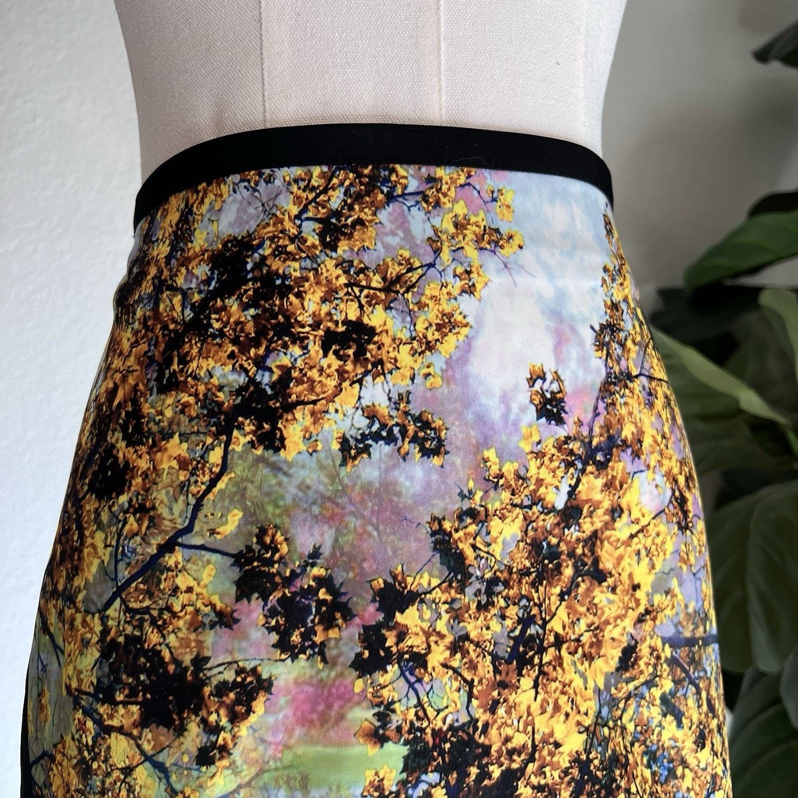 Ted Baker NWOT Ted Baker Pencil Skirt 29” Wearable Art Asian Size 29" - 3 Thumbnail