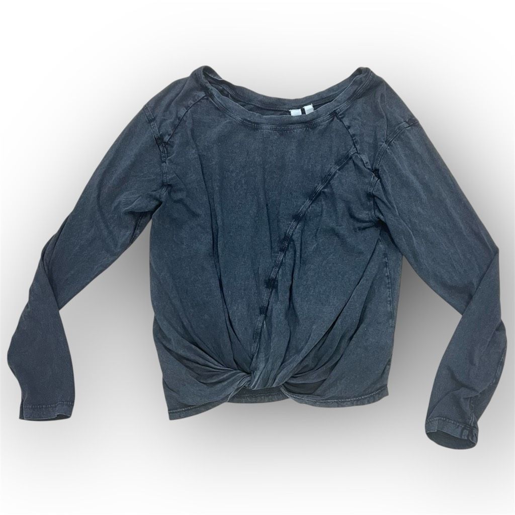 Z Brand Z by Zella Washed Black Twist Front Long Sleeve Cropped Top Size XS / US 0-2 / IT 36-38 - 1 Thumbnail