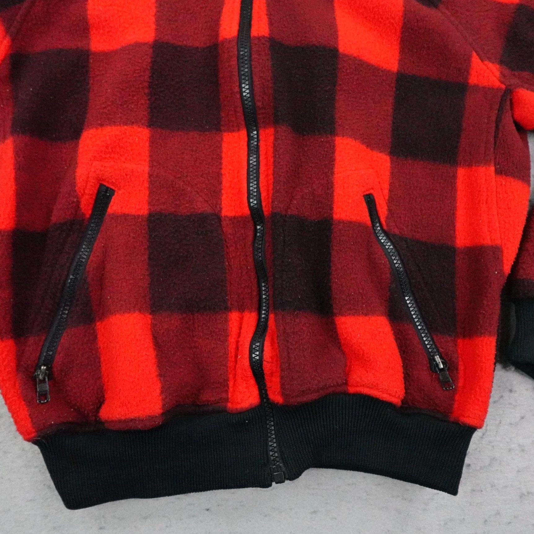 Vintage VINTAGE Columbia Jacket Men S Red Buffalo Plaid Fleece Zip Up 80s Jacket Coat Mid-Length Pockets Zip Stand-Up Collar Mens Size US S / EU 44-46 / 1 - 3 Thumbnail