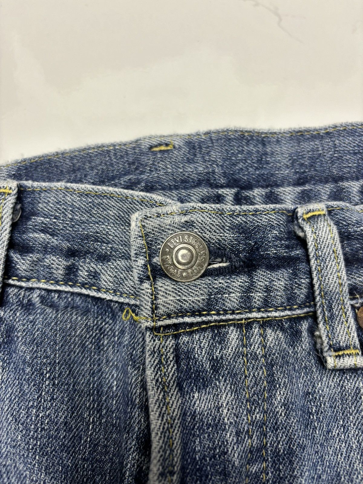 Levi's VINTAGE LEVIS 503B Big E Selvedge Denim Short Jeans Size US 32 / EU 48 - 7 Thumbnail