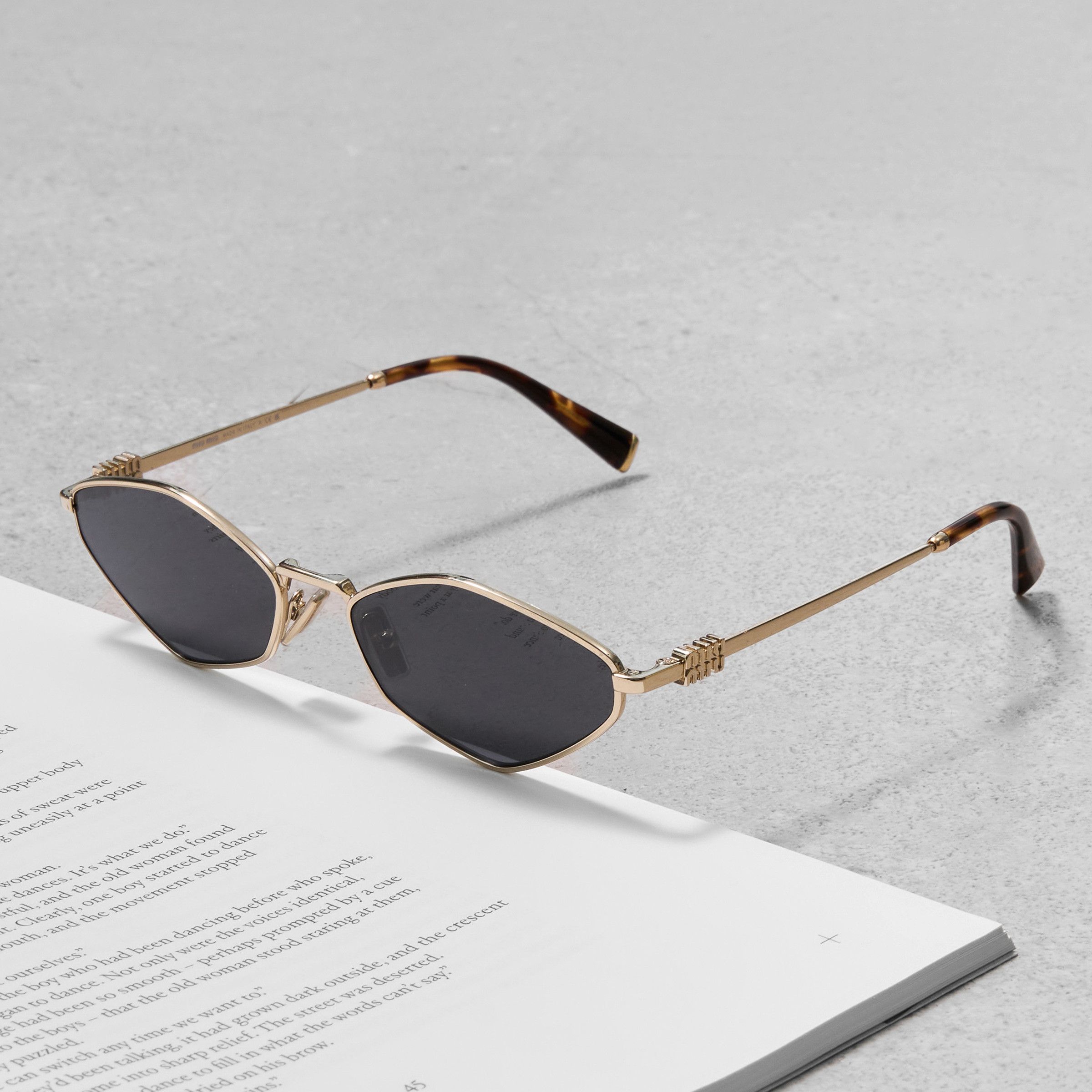 Miu Miu MIU MIU MU 56ZS ZVN5S0 Sunglasses Size ONE SIZE - 2 Thumbnail
