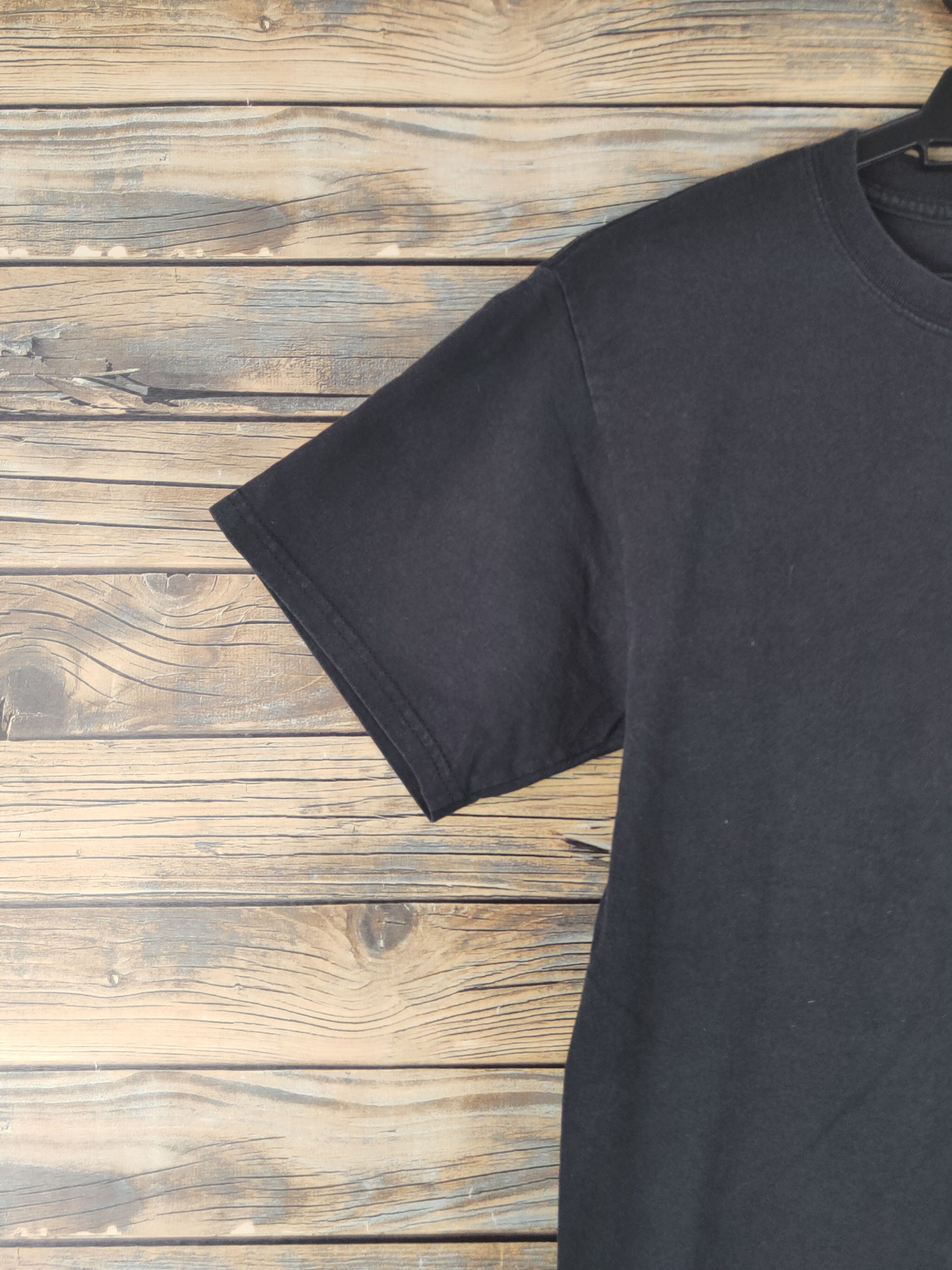 Japanese Brand DL Hanes Black Short Sleeve T-shirt #1808 Size US S / EU 44-46 / 1 - 4 Thumbnail