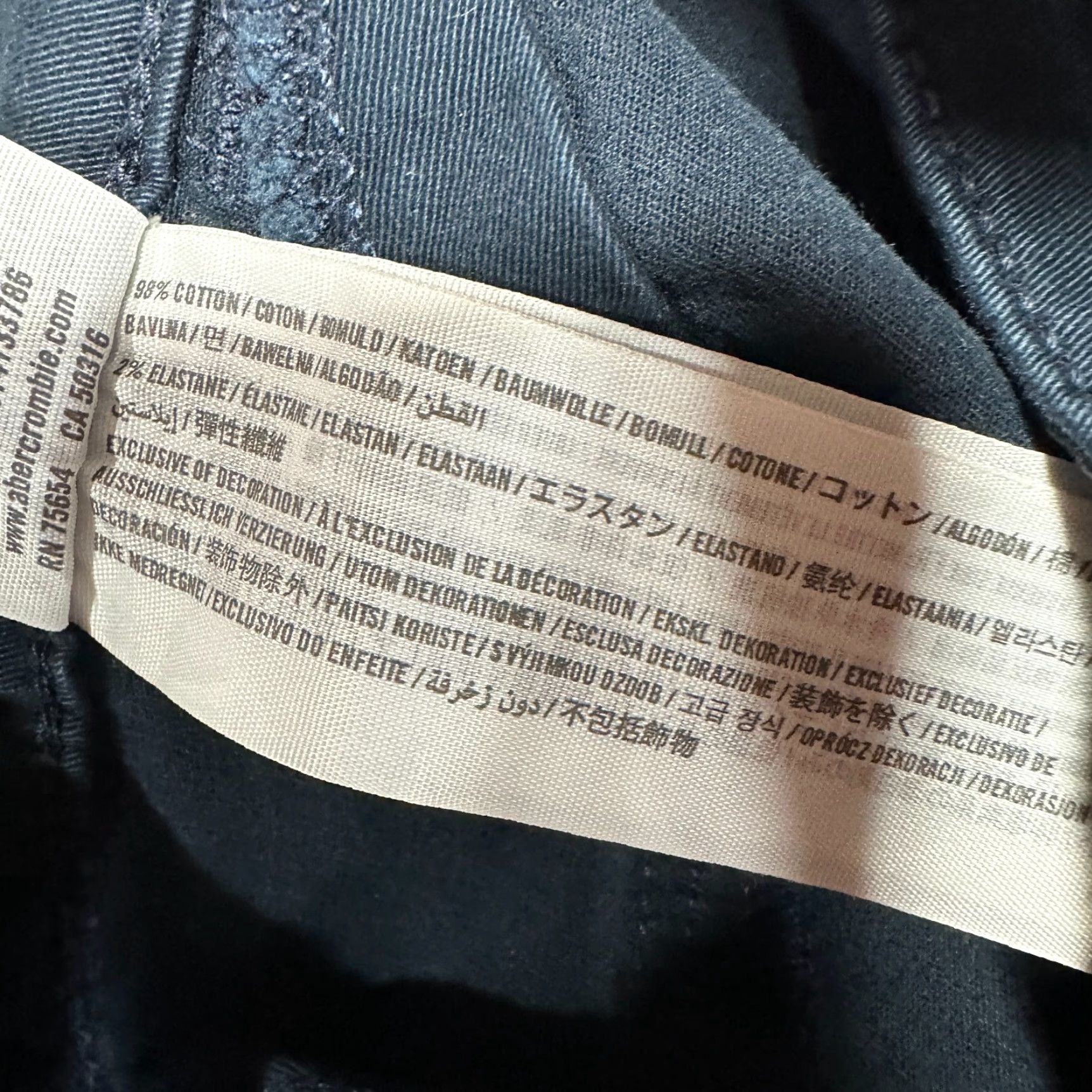 Abercrombie & Fitch Abercrombie & Fitch Jeans Women 28 Skinny Blue Cotton Blend Smooth Pockets denim Stretch Regular Rise 29 Inseam 29 Shirt? Size 28" / US 6 / IT 42 - 5 Thumbnail