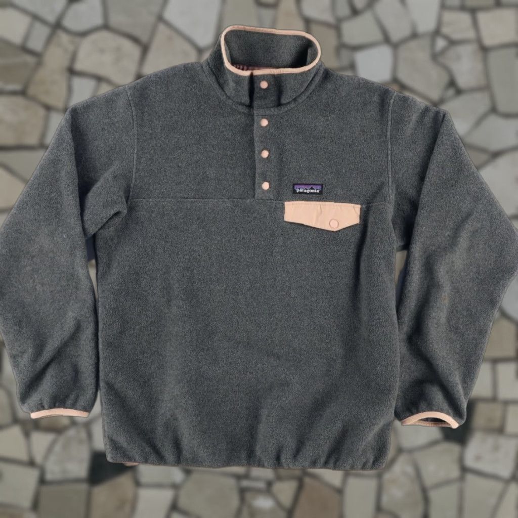 Patagonia VINTAGE Patagonia Synchilla Snap T Fleece Solid Mock Long Sleeve Sweater Gray Women's M Size M / US 6-8 / IT 42-44 - 1 Thumbnail