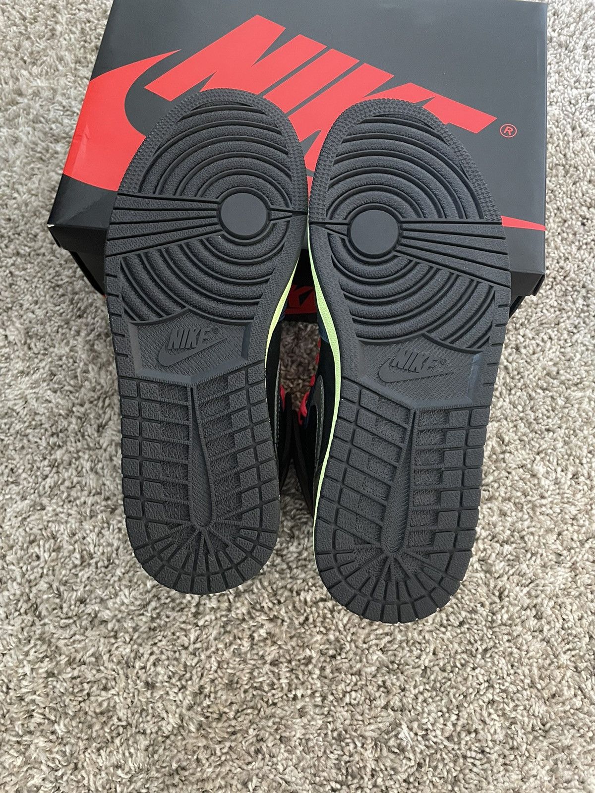 Jordan Brand × Nike Air Jordan 1 OG Tokyo Biohack Size US 9.5 / EU 42-43 - 9 Thumbnail