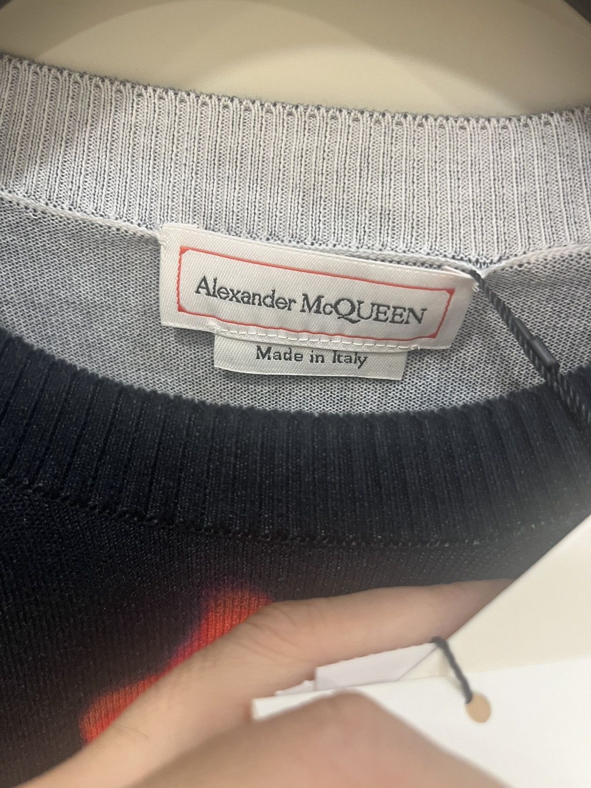Alexander McQueen Solarised flowerf ine gauge sweater size M Size US M / EU 48-50 / 2 - 5 Thumbnail