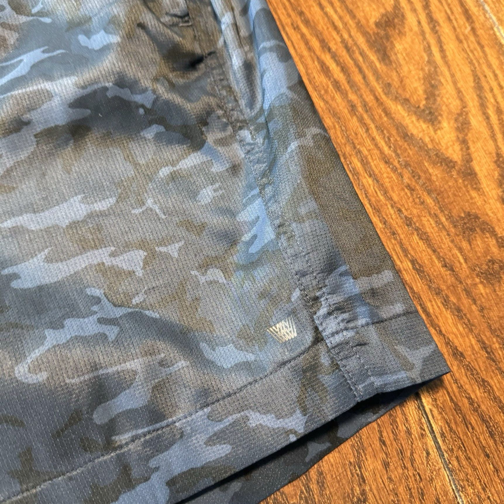 Vintage Mack Weldon Men's Size Medium 6" Camo Shorts Athletic Drawstring Blue Black Jersey Lightweight Pockets Size US 39 - 2 Thumbnail