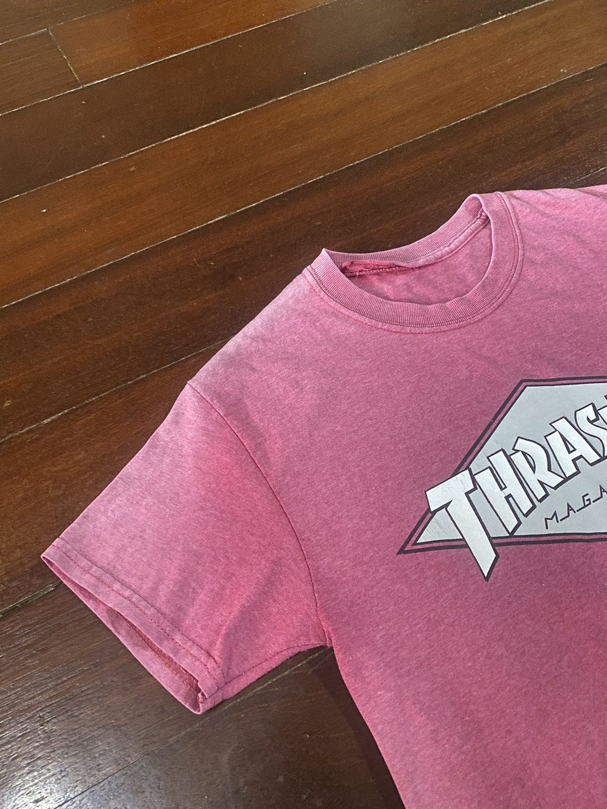 Girl Skateboards × Thrasher × Vintage Vintage Thrasher sun faded Skate Board T Shirts Size US M / EU 48-50 / 2 - 6 Thumbnail