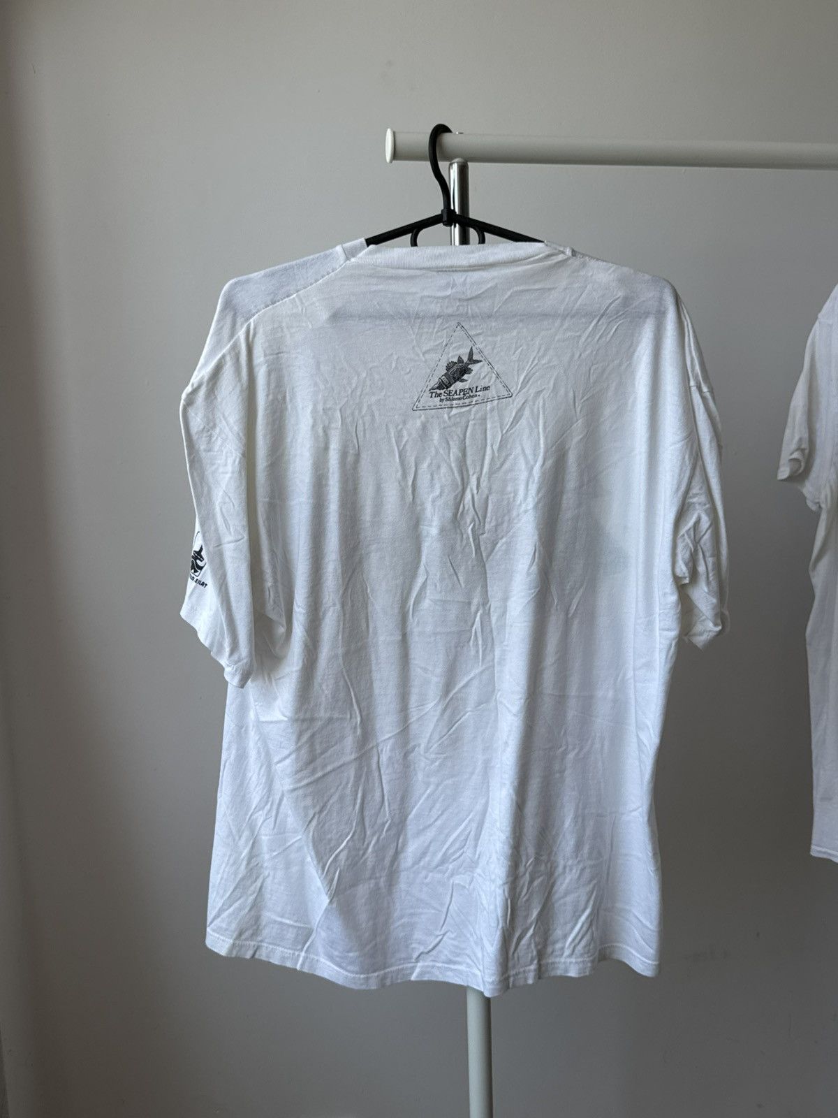 Vintage Vintage Leonardo Da Vinci Vitruvian Man Fish T-shirt Size US XL / EU 56 / 4 - 2 Thumbnail