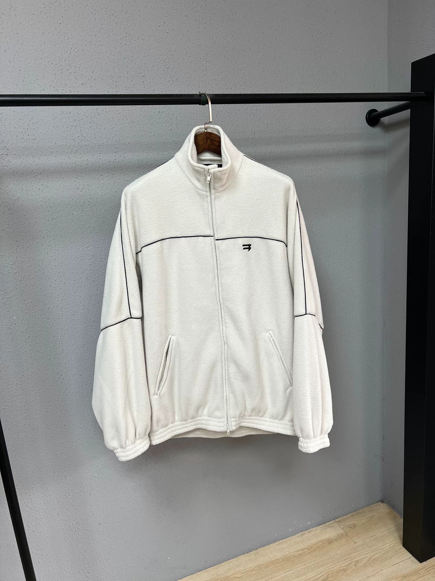 Balenciaga Balenciaga Teddy Coat Size US S / EU 44-46 / 1 - 1 Thumbnail
