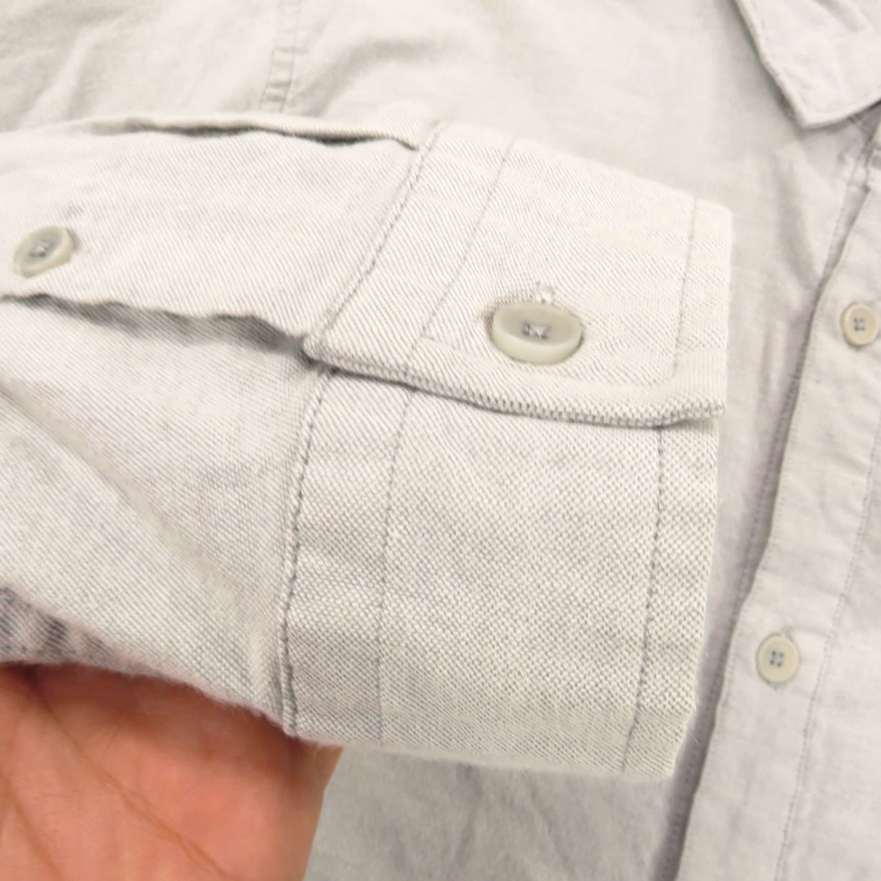 Lululemon Lululemon Shirt Men Medium Commission Oxford Button Down Light Grey Office Work Shirt Size US M / EU 48-50 / 2 - 2 Thumbnail
