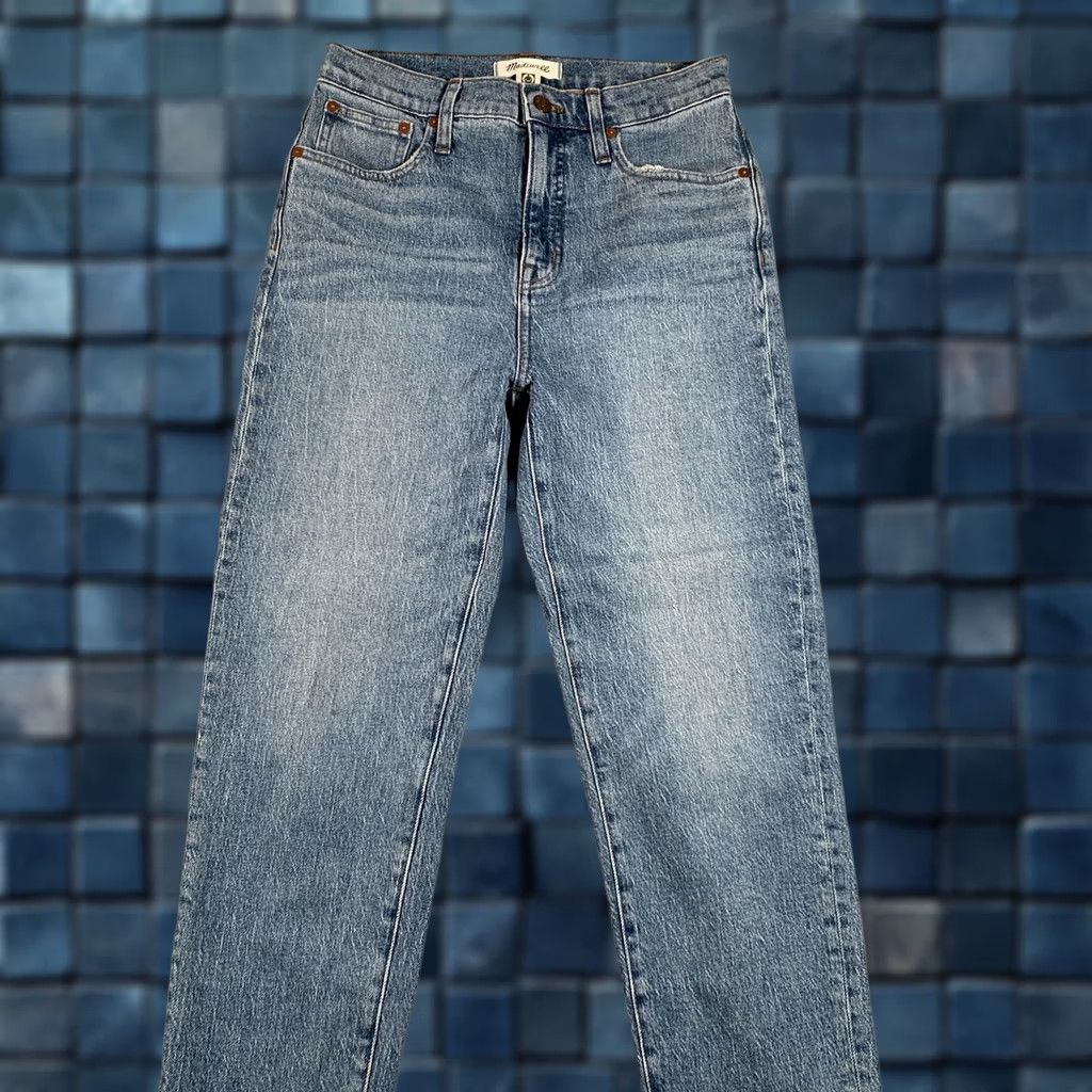 Madewell Madewell Jeans Womens 26 Blue Classic Straight High Rise Raw Hem Denim Stretch Size 26" / US 2 / IT 38 - 1 Thumbnail
