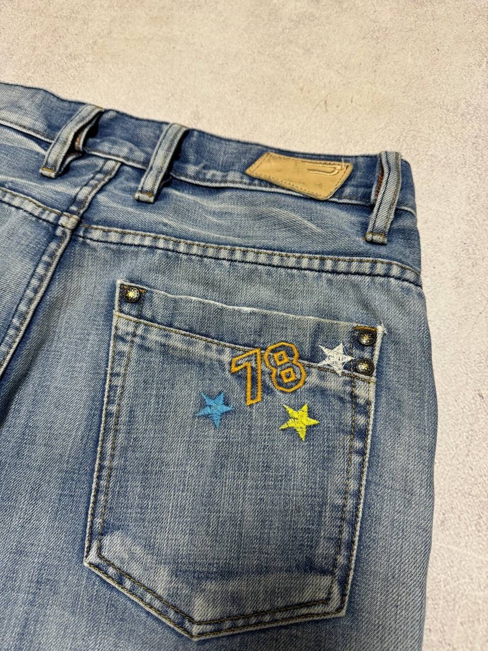 Diesel Vintage Diesel Jeans Denim Pants Distressed Wash Baggy 90s Size US 32 / EU 48 - 9 Thumbnail