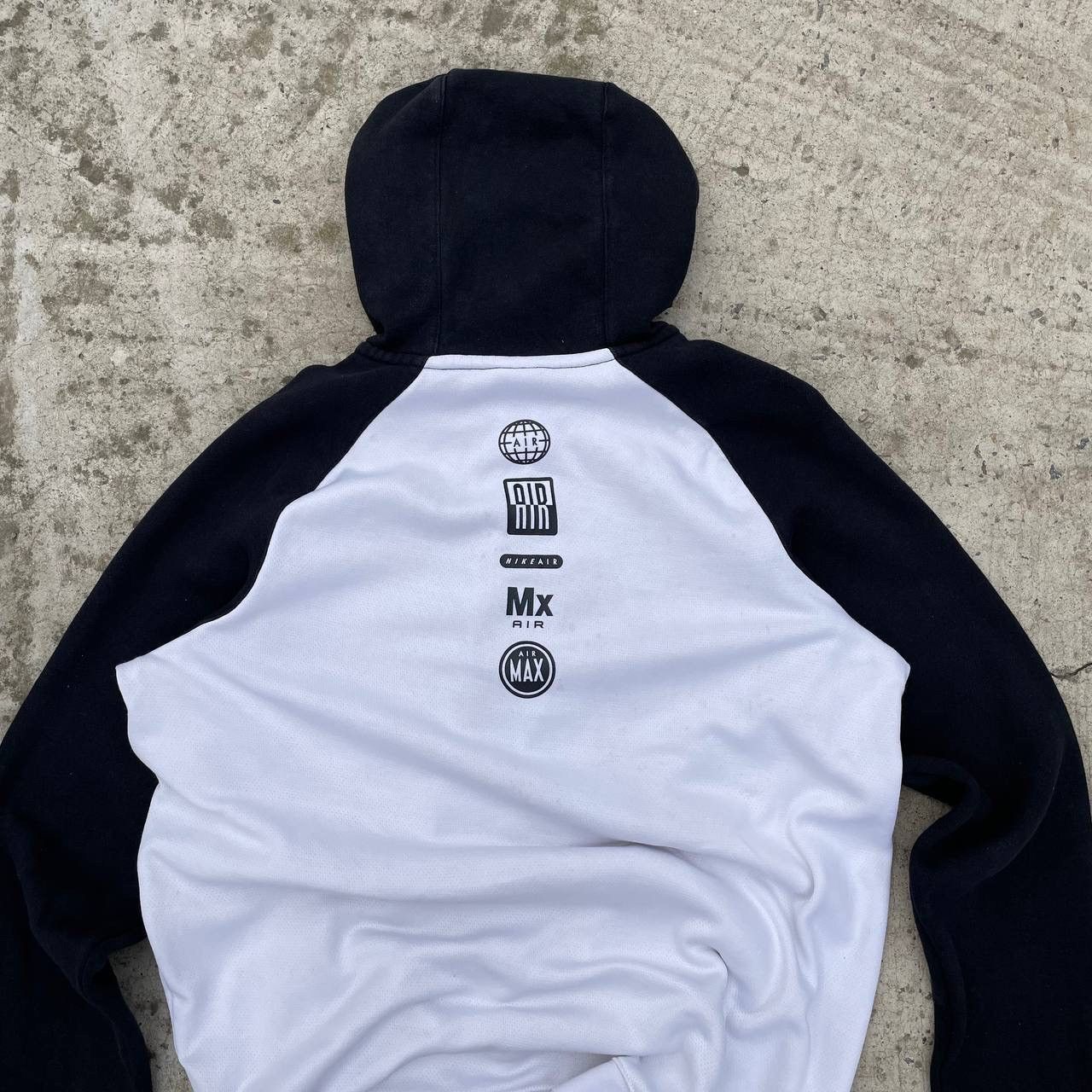 Nike Vintage Nike Air Hoodie Size L Distressed Y2K 00s USA Size US L / EU 52-54 / 3 - 9 Thumbnail