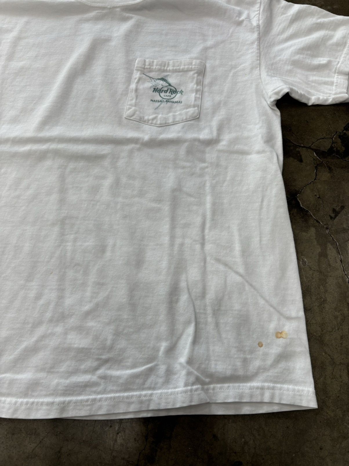 Hard Rock Cafe × Vintage Vintage Hard Rock Cafe Bahamas Pocket Tee Large Size US L / EU 52-54 / 3 - 6 Thumbnail