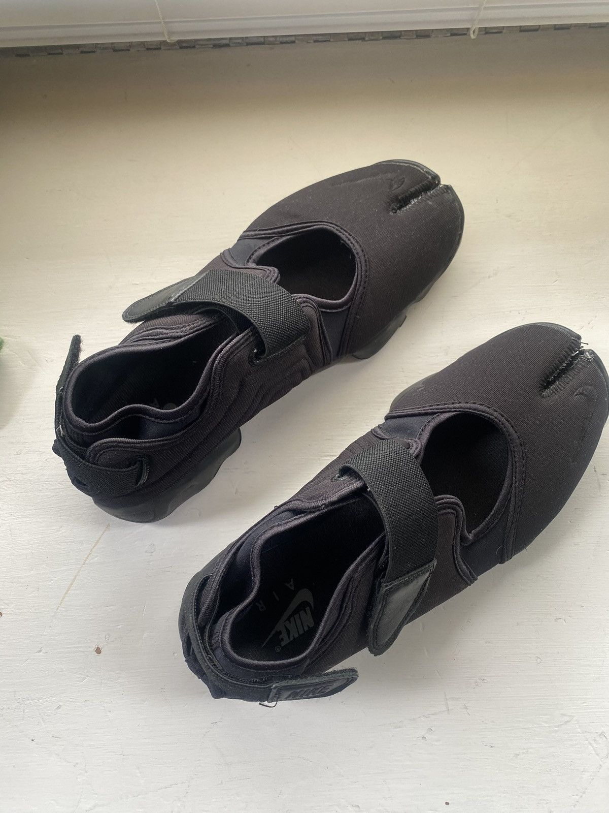 Nike Nike air rift tabi black - never worn Size US 11 / EU 44 - 3 Thumbnail