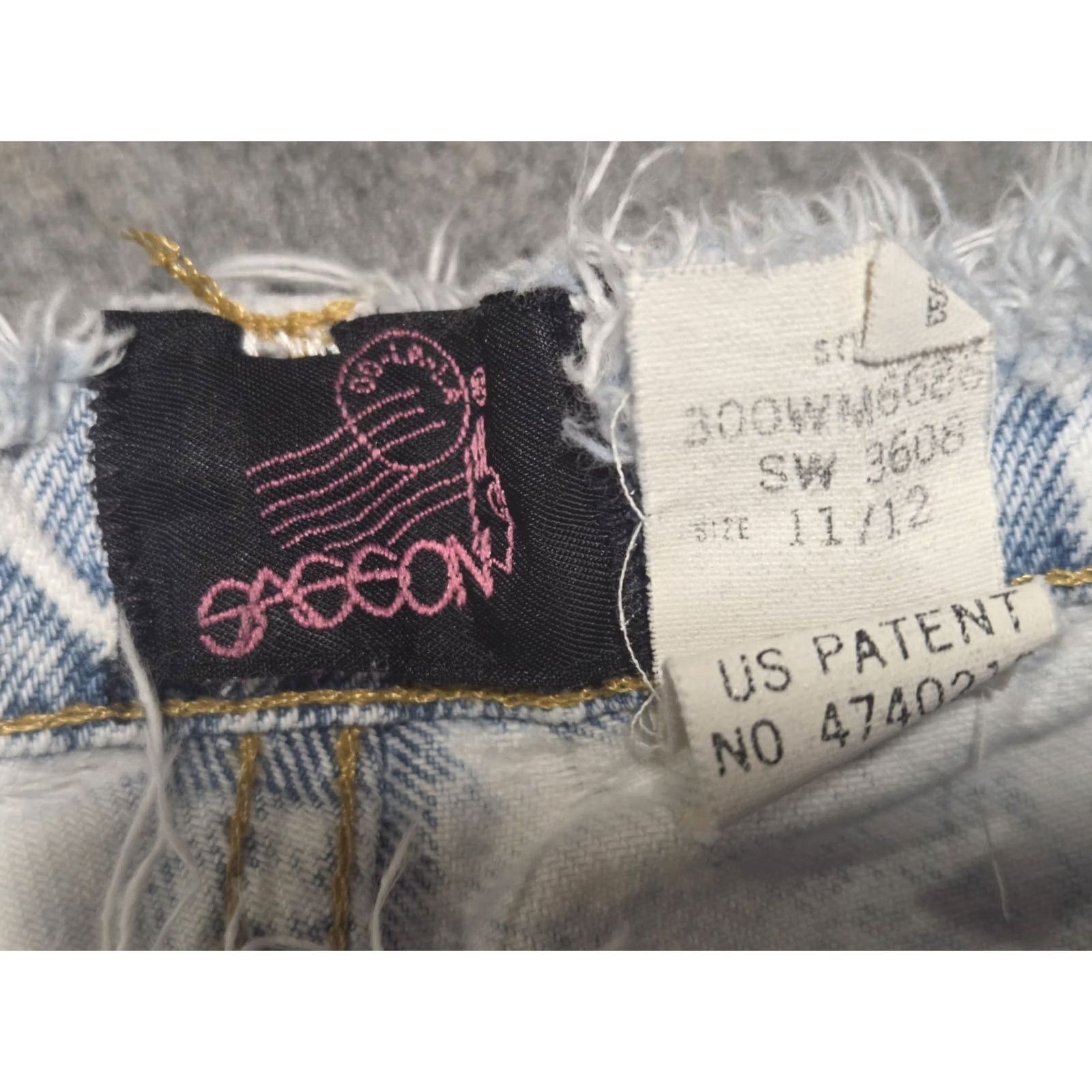 Vintage VINTAGE Sasson Stone Wash Buttonfly Jean Shorts 80s 12 Womens Blue Denim Distressed 5-Pocket Cut-Off High Rise Classic 80s 90s Style Mens/Girls Size 34" / US 12 / IT 48 - 2 Thumbnail