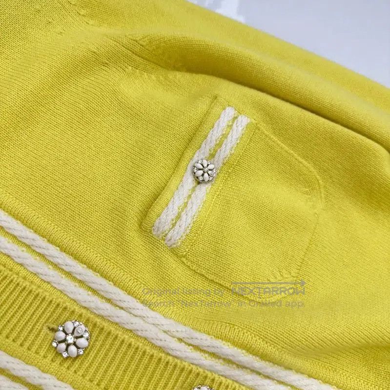 Chanel Chanel Yellow Cashmere Knit Sweater for Women . Size M / US 6-8 / IT 42-44 - 6 Thumbnail