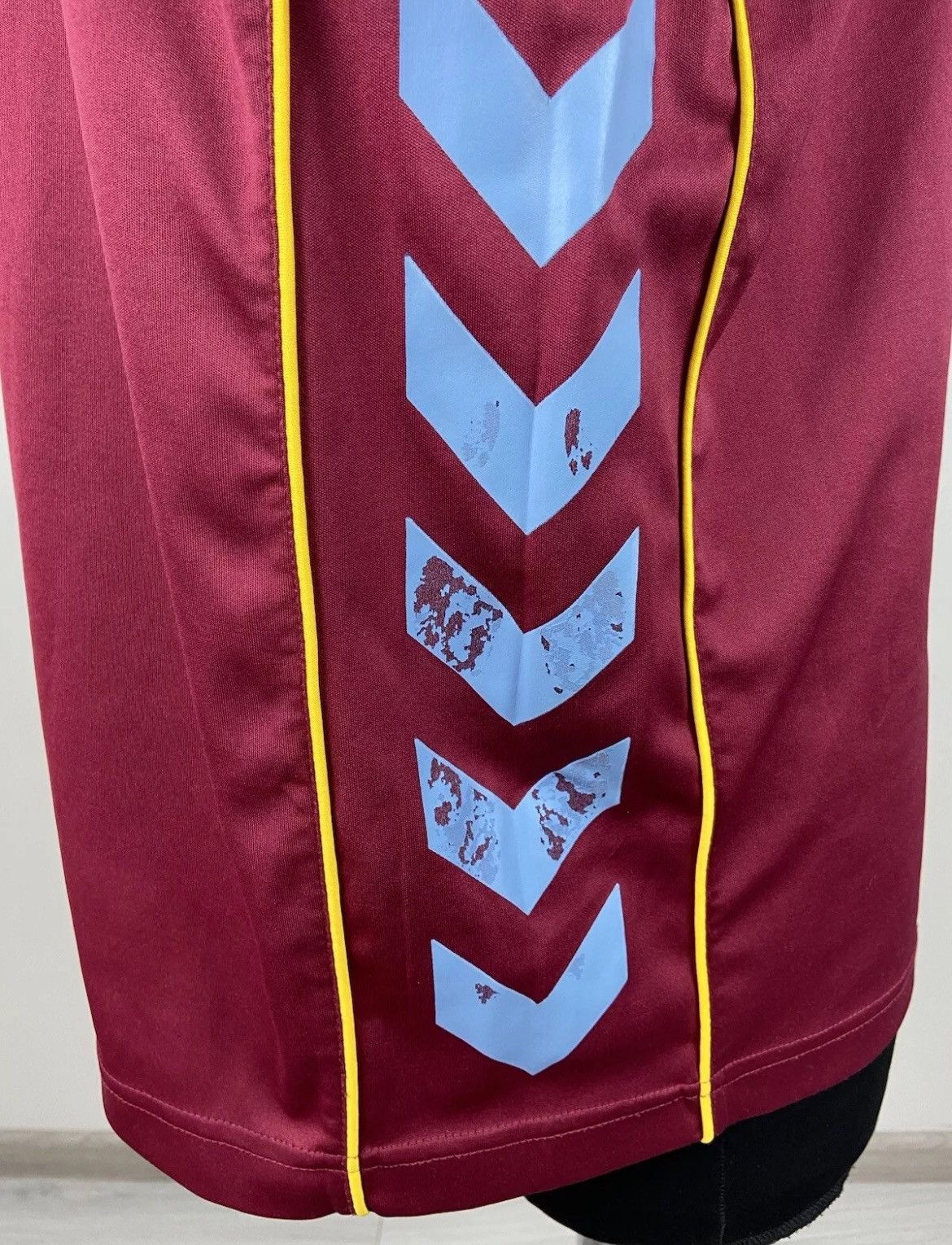 Hummel Aston Villa FC 2005/06 Home Jersey Shirt Hummel Size L Size US L / EU 52-54 / 3 - 7 Thumbnail