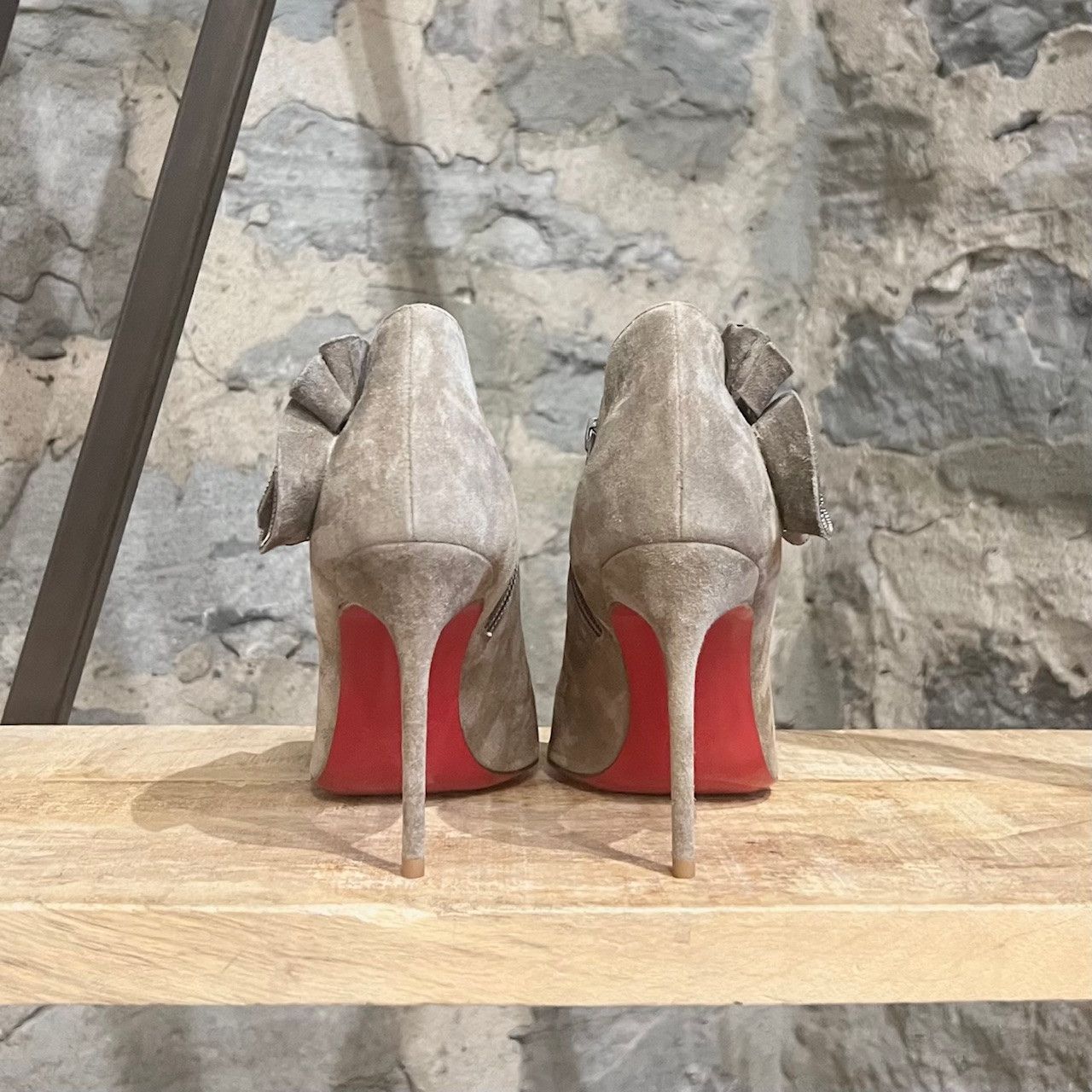 Christian Louboutin Christian Louboutin Taupe Mrs Baba 100 Veau Velours Booties Size US 5 / IT 35 - 6 Thumbnail
