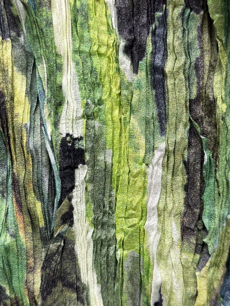 Issey Miyake Issey Miyake Green oil painting dragon whisker buttoned to Size M / US 6-8 / IT 42-44 - 4 Thumbnail