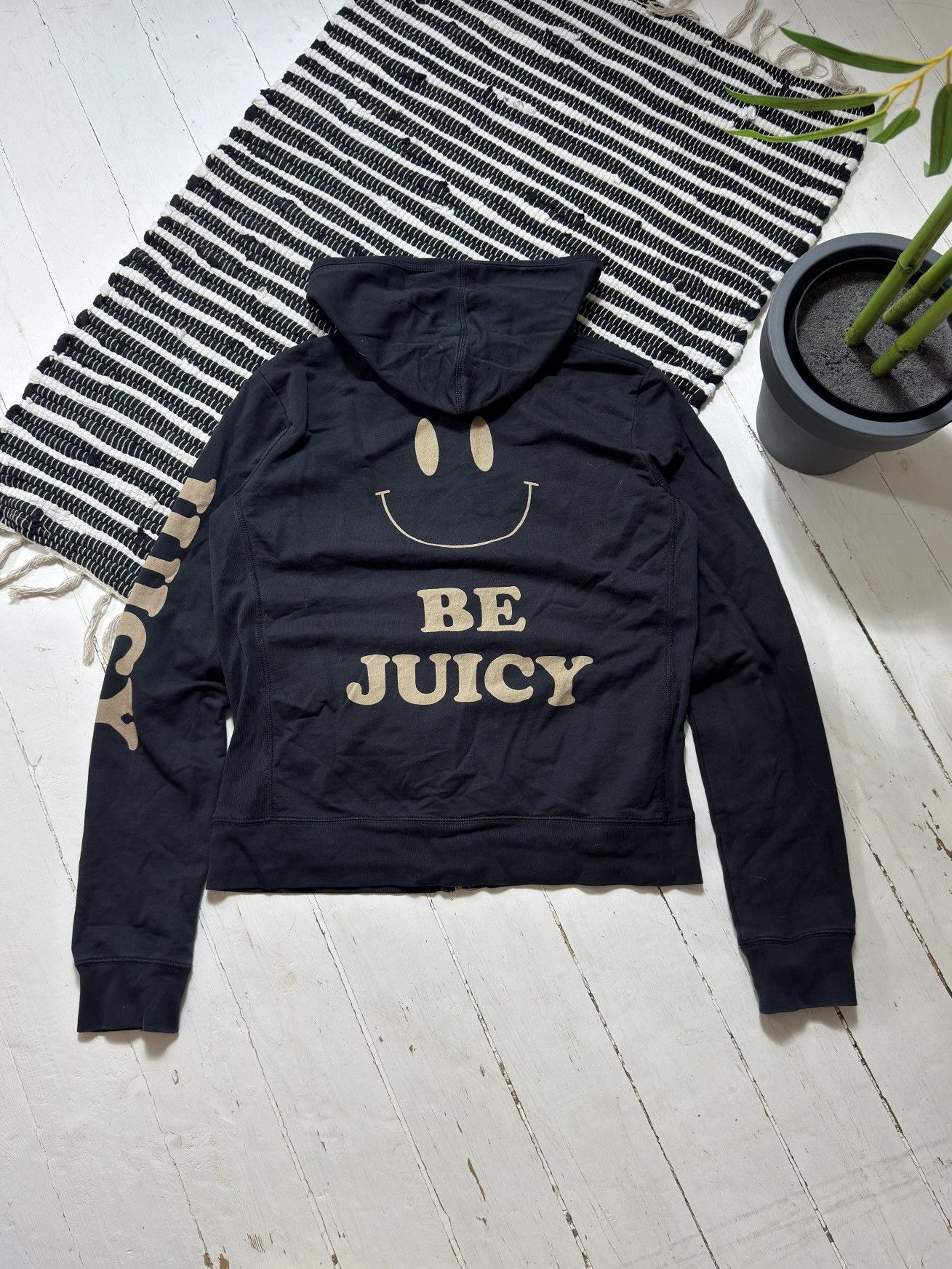 Juicy Couture VINTAGE JUICY COUTURE 2000s SMILE ZIP UP HOODIE Size L / US 10 / IT 46 - 1 Thumbnail