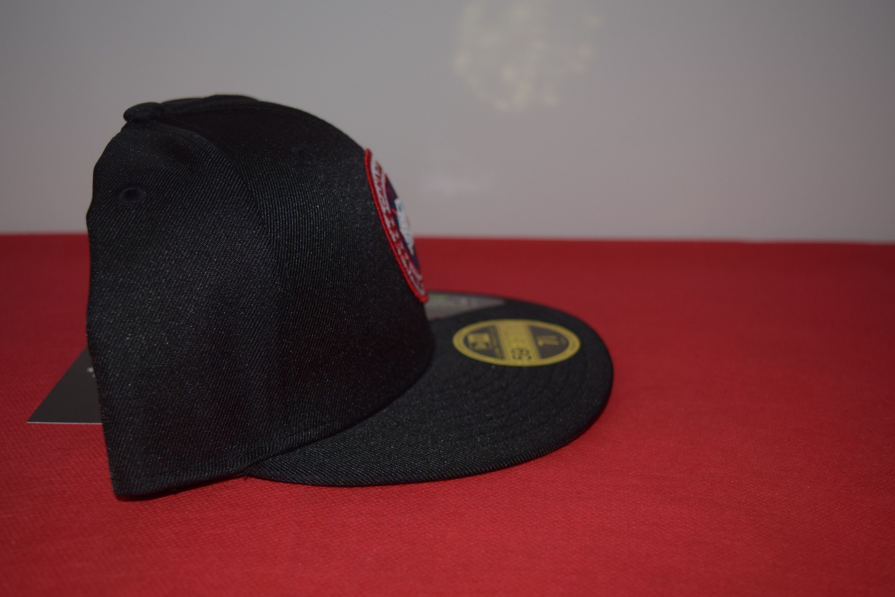 Canada Goose × New Era Canada Goose X New Era Low Profile Fitted Hat ULTRA RARE Size ONE SIZE - 6 Thumbnail