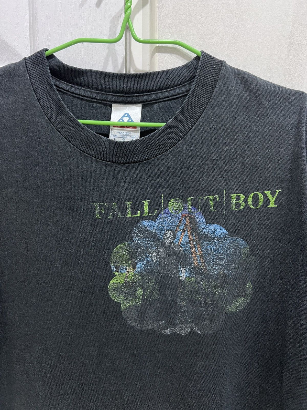 Band Tees Vintage Y2K Fall Out Boy Tour Tee Faded Alternative rock Emo Size US L / EU 52-54 / 3 - 1 Thumbnail