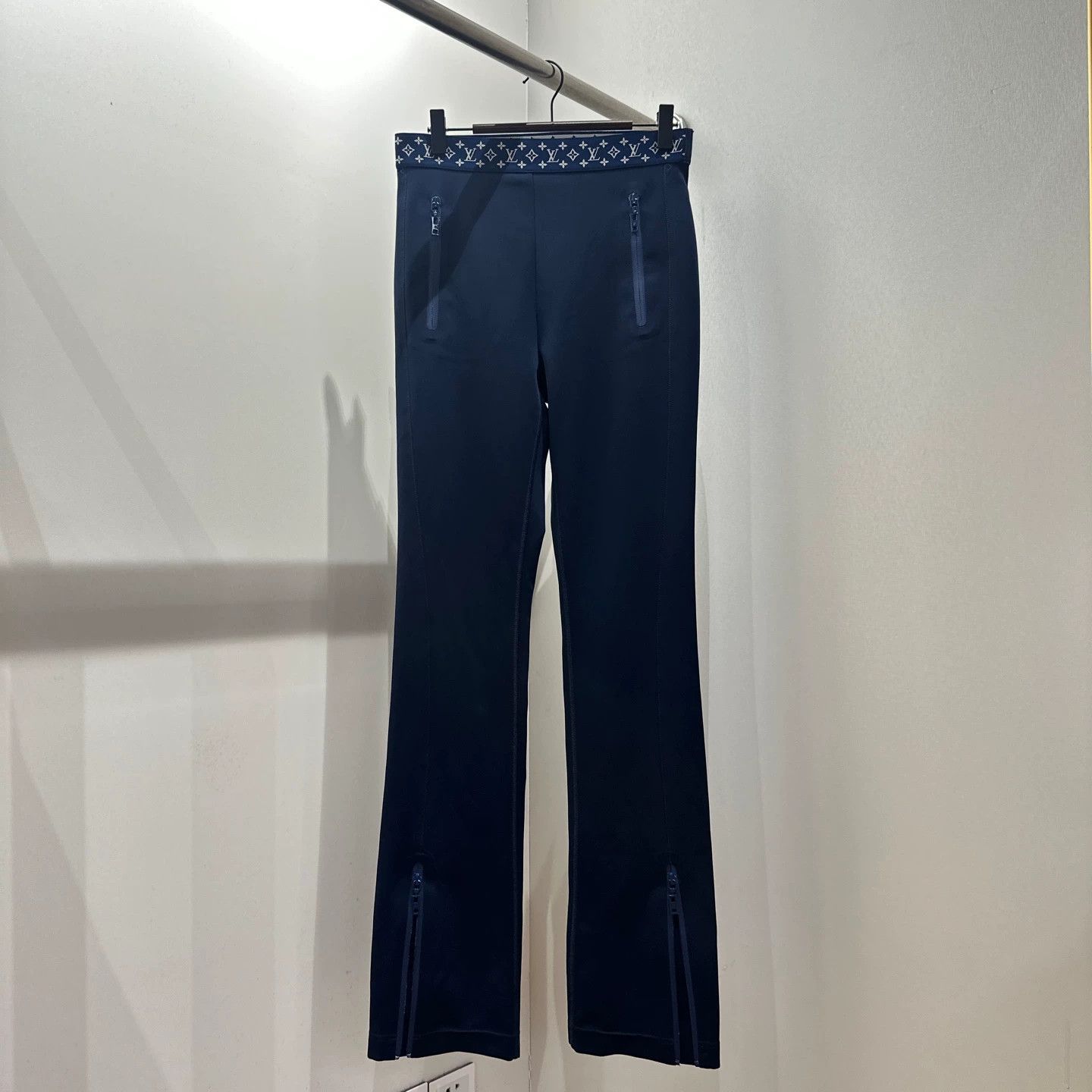 Louis Vuitton LV Monogram Flared Elastic Waist Pants 40 Size 28" / US 6 / IT 42 - 1 Thumbnail