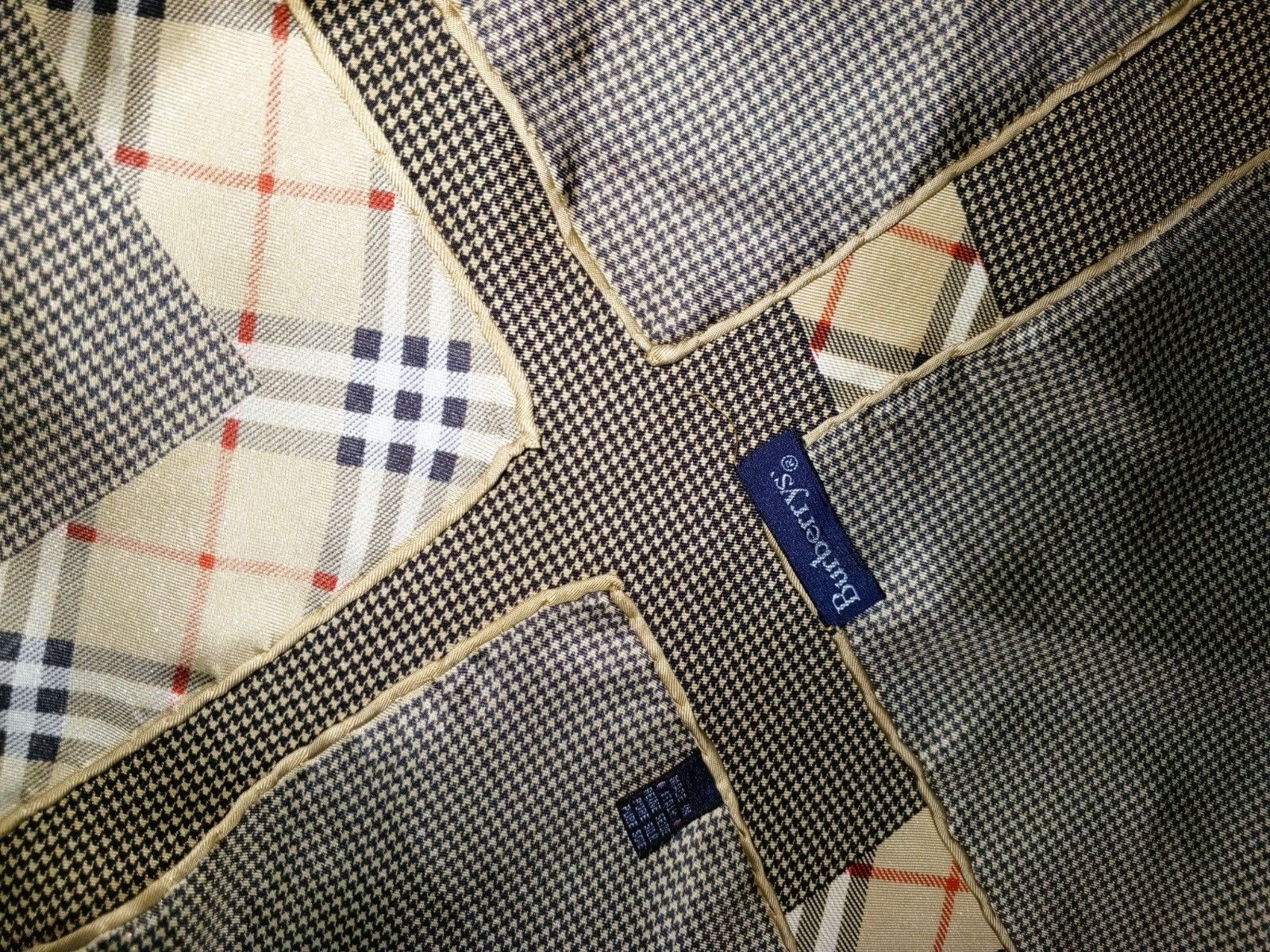 Burberry BURBERRY BB LONDON Vintage Novacheck Plaid Silk Scarf Size ONE SIZE - 8 Thumbnail
